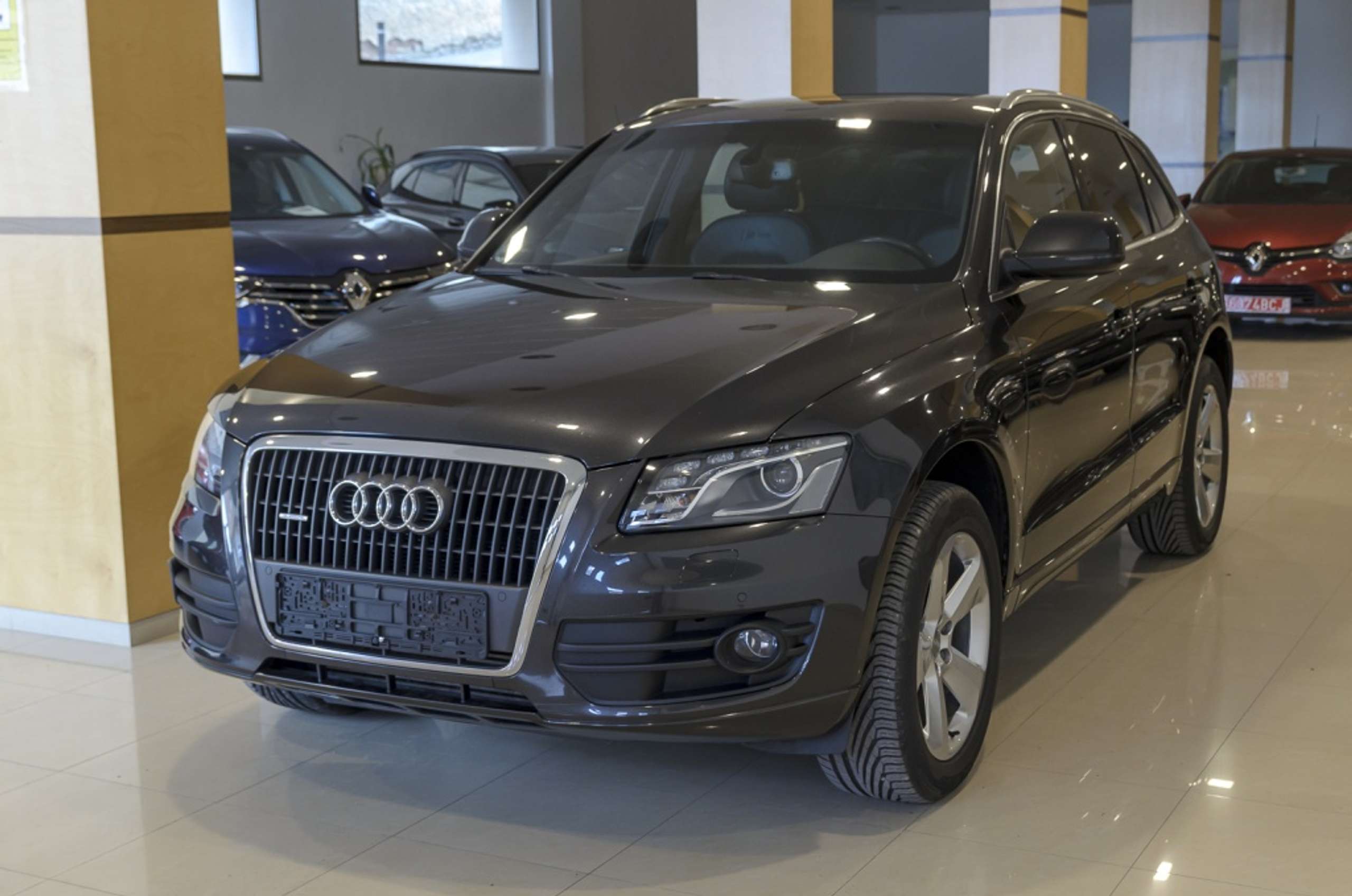 Audi - Q5