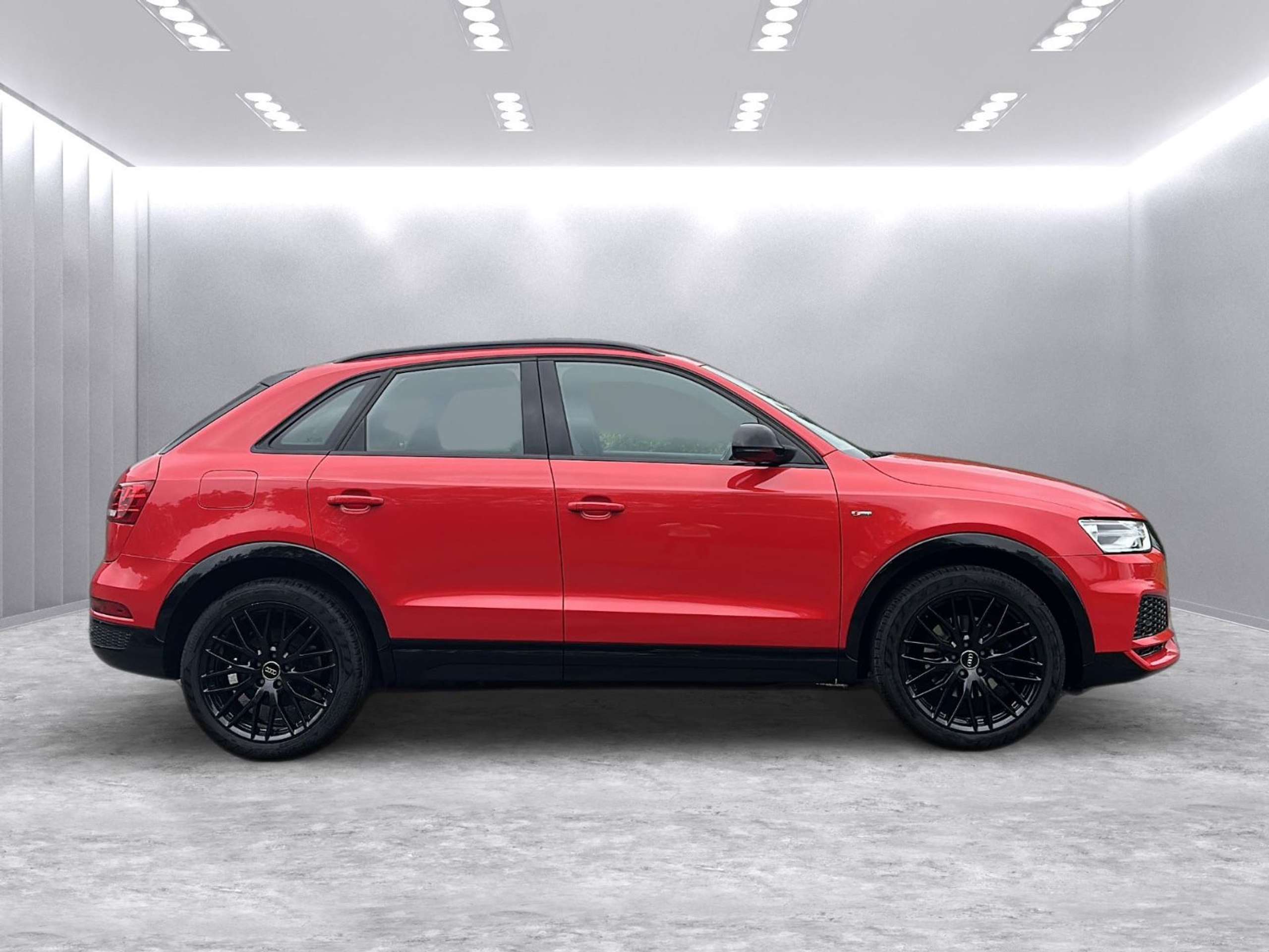 Audi - Q3