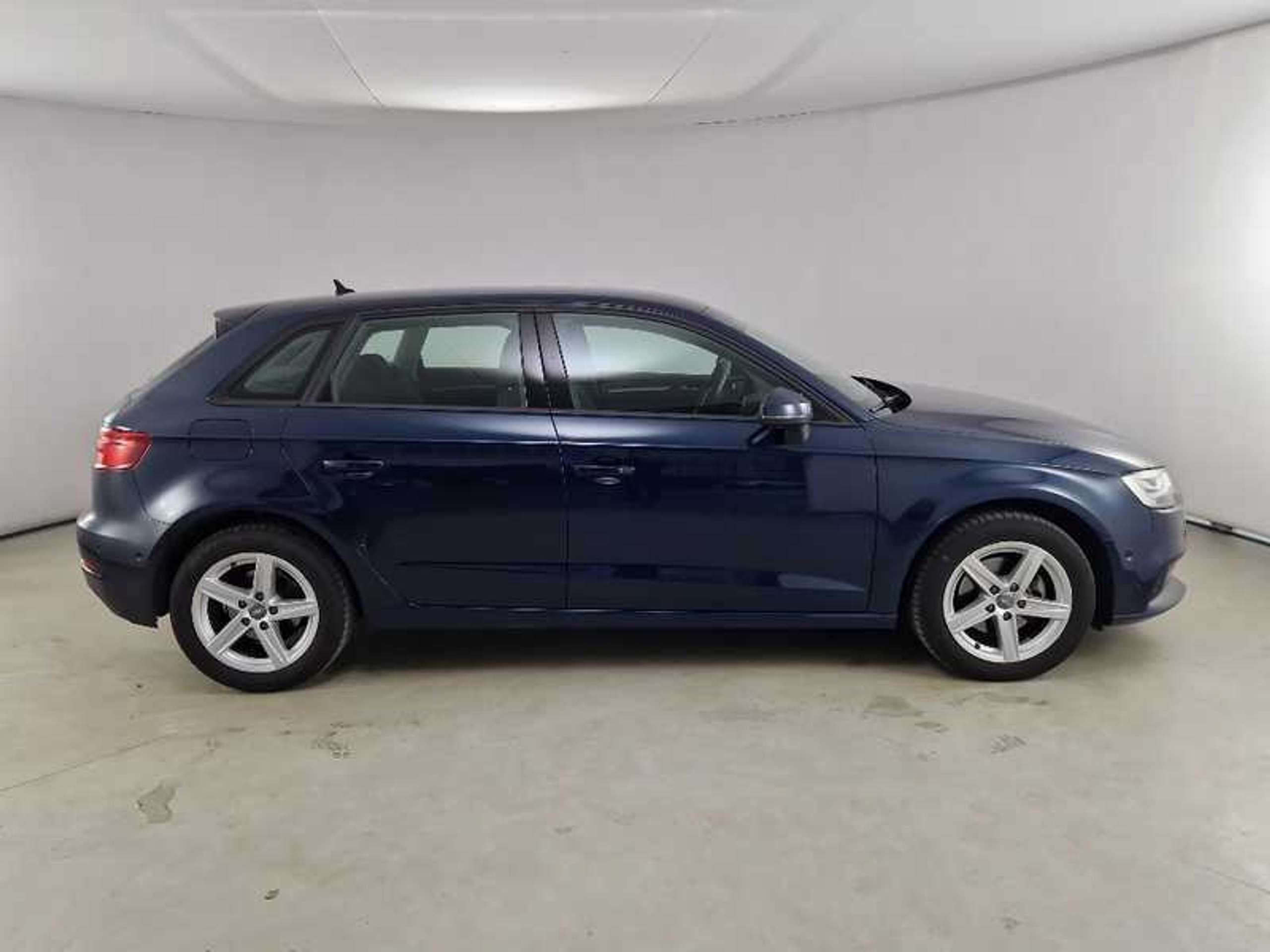 Audi - A3