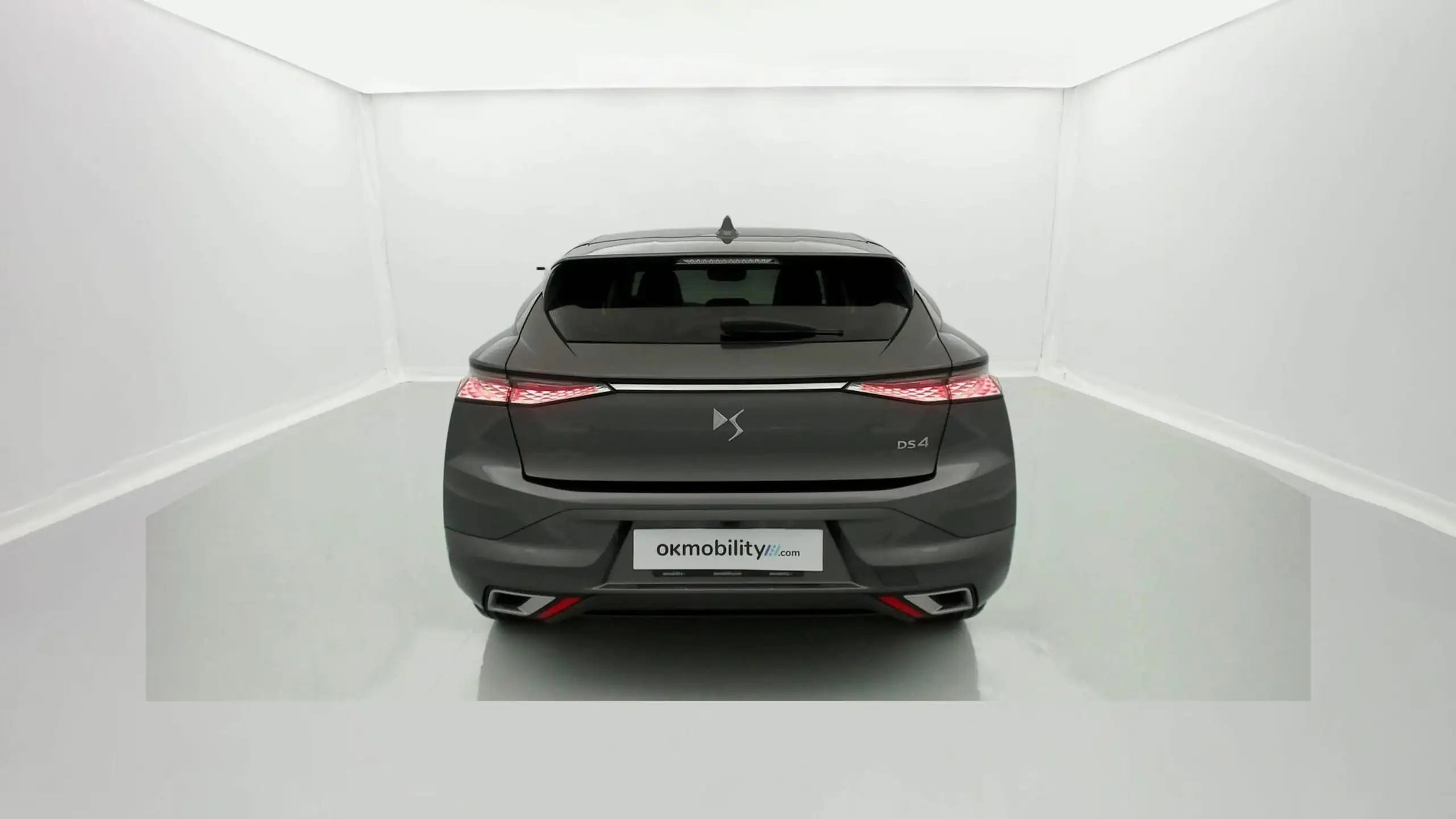 DS Automobiles - DS 4