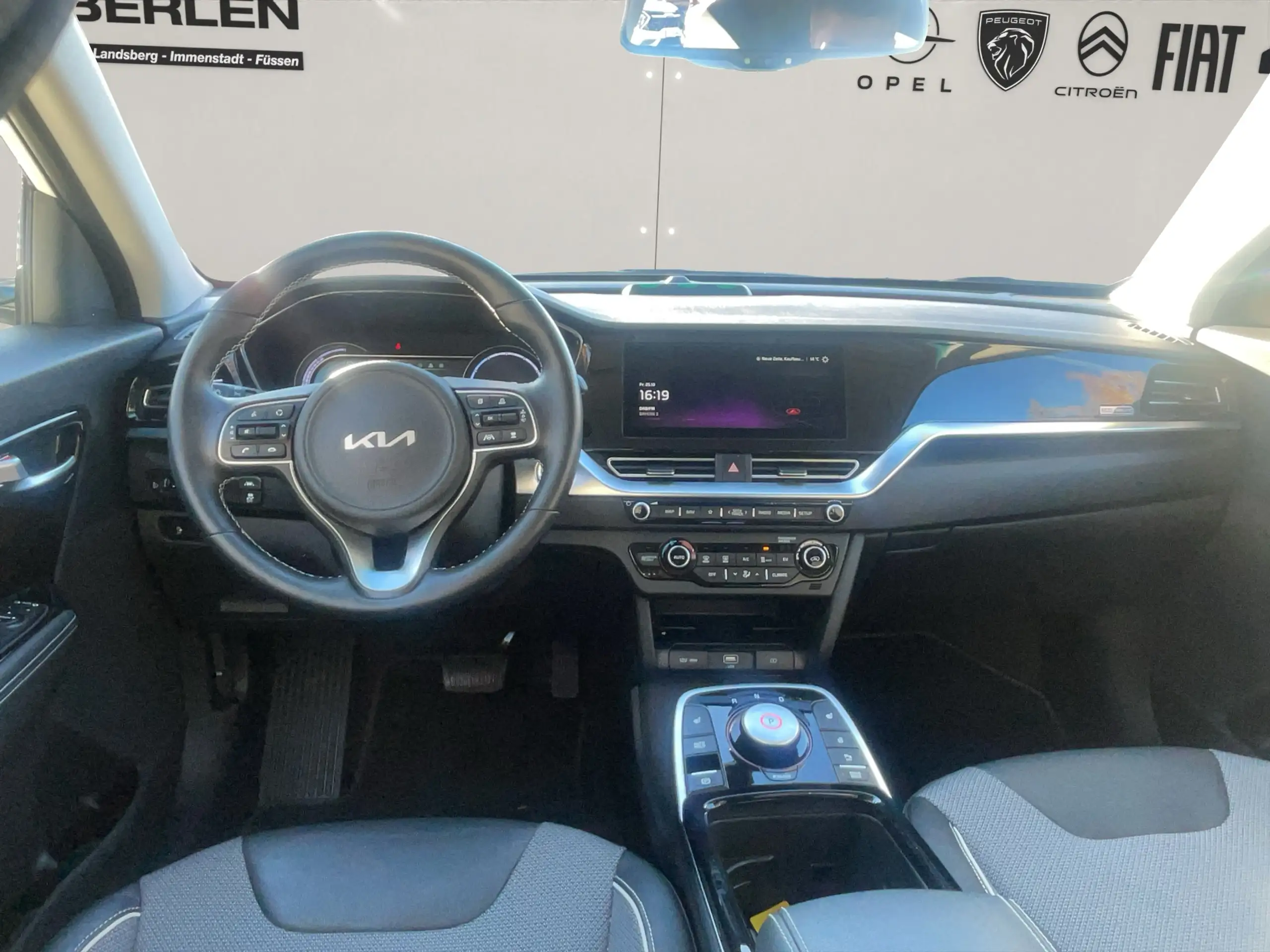 Kia - Niro