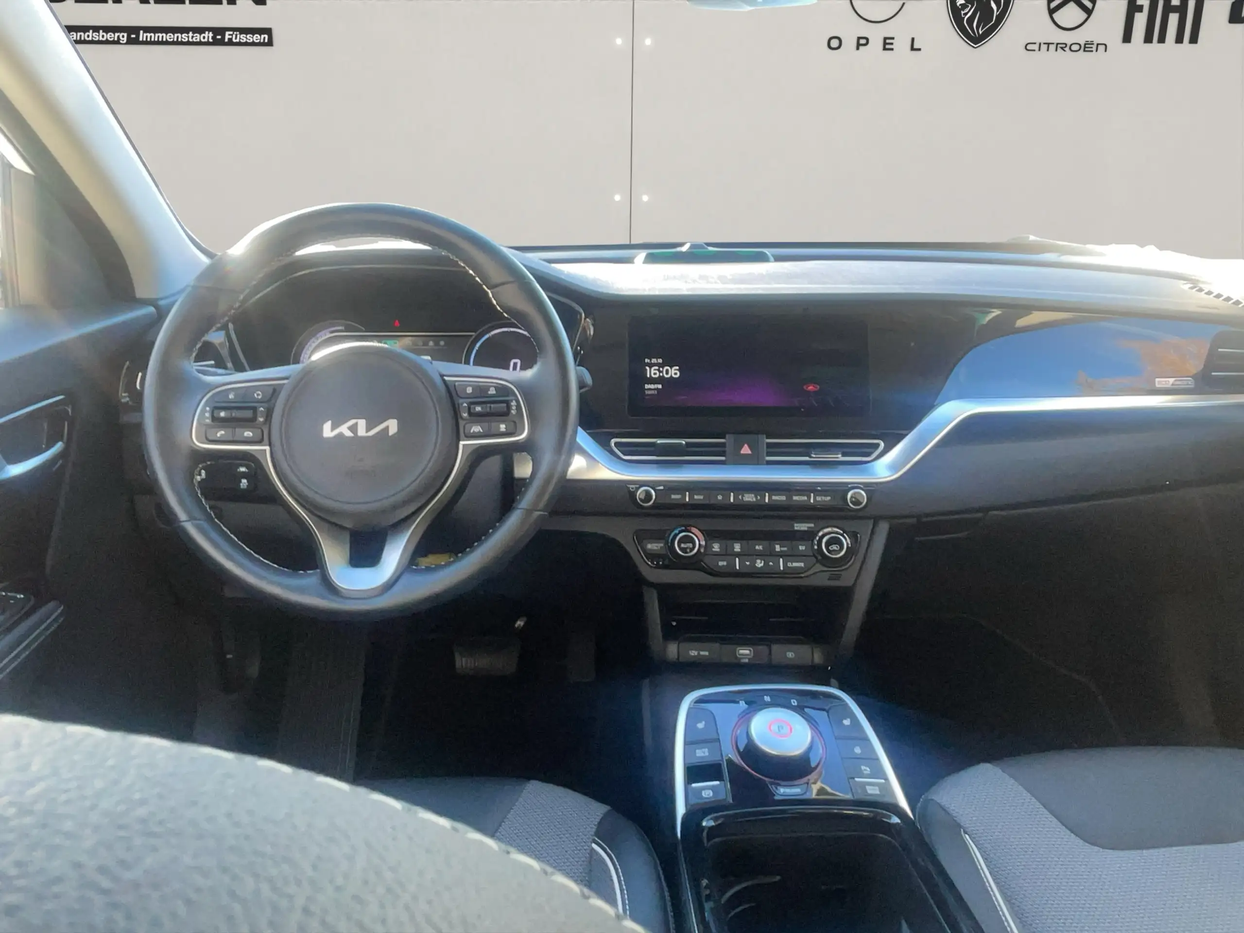 Kia - Niro