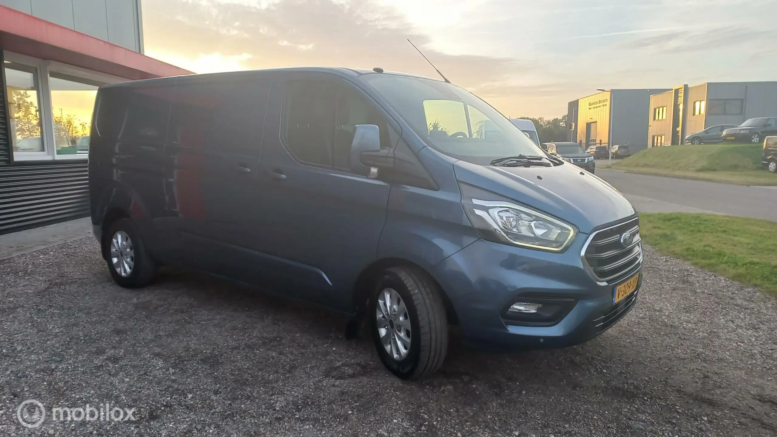 Ford - Transit Custom