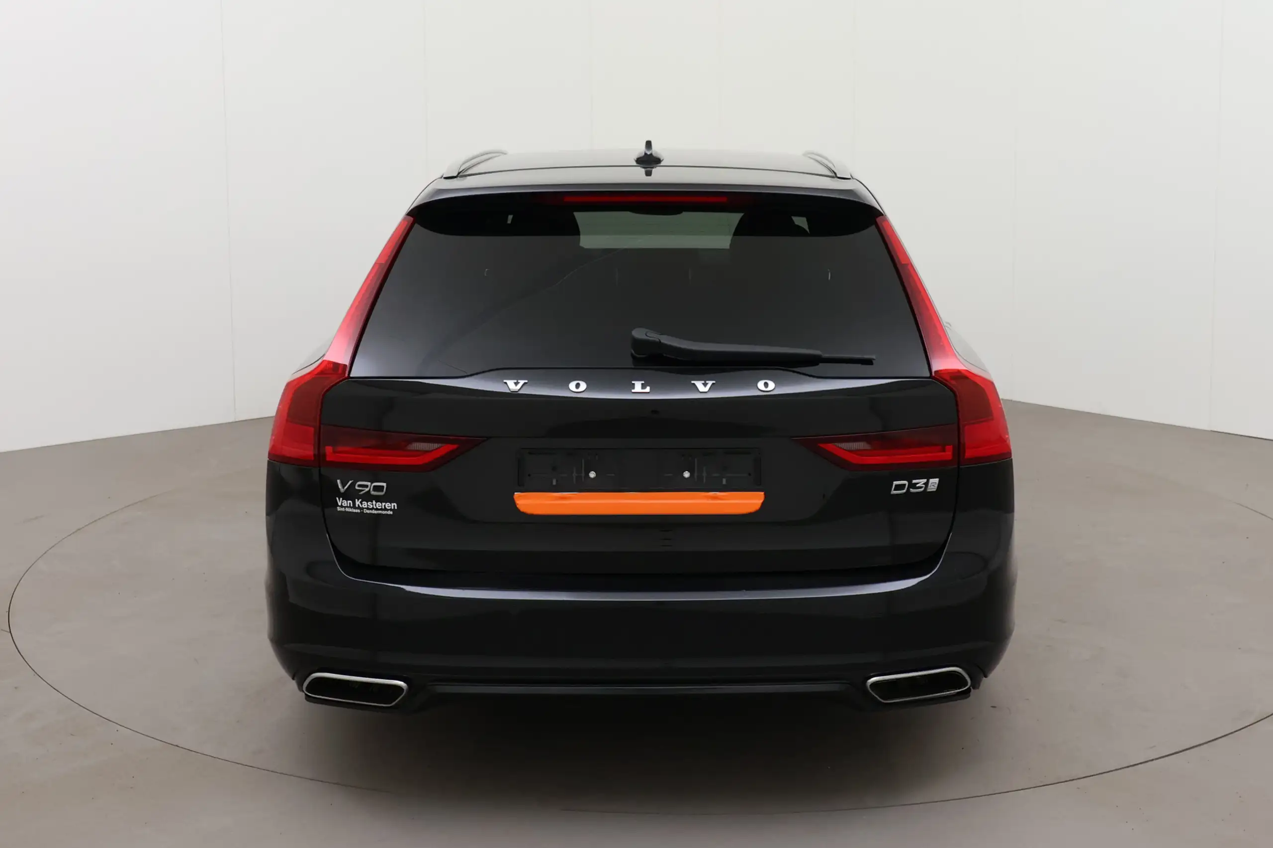 Volvo - V90