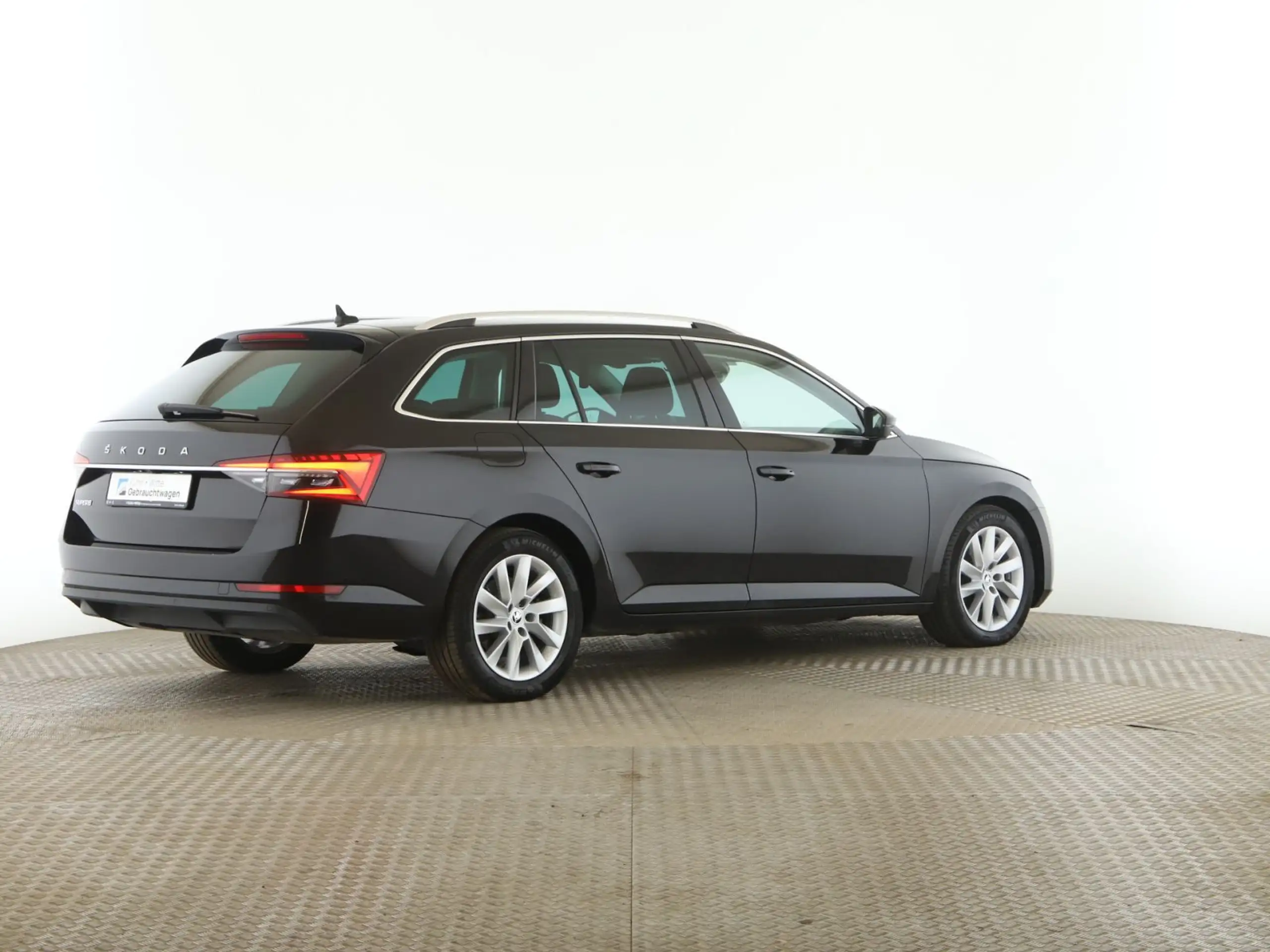 Skoda - Superb