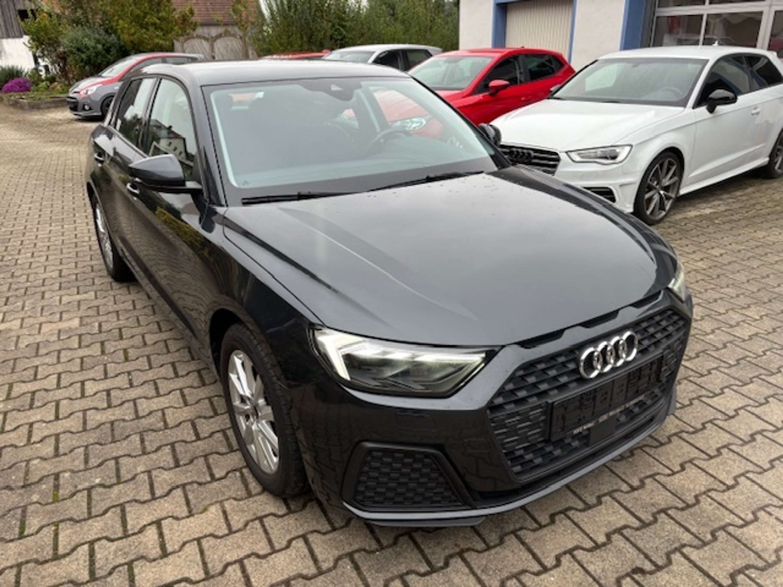 Audi - A1