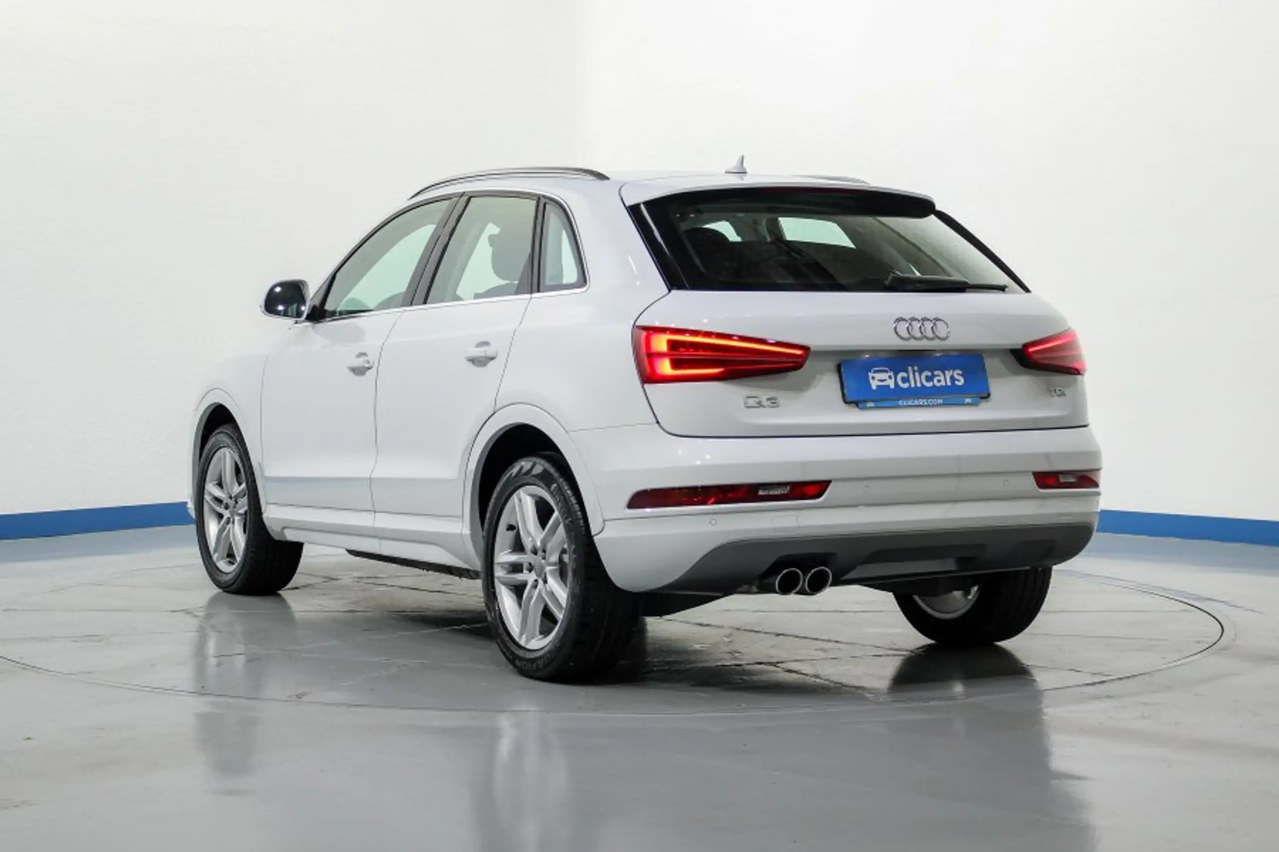 Audi - Q3