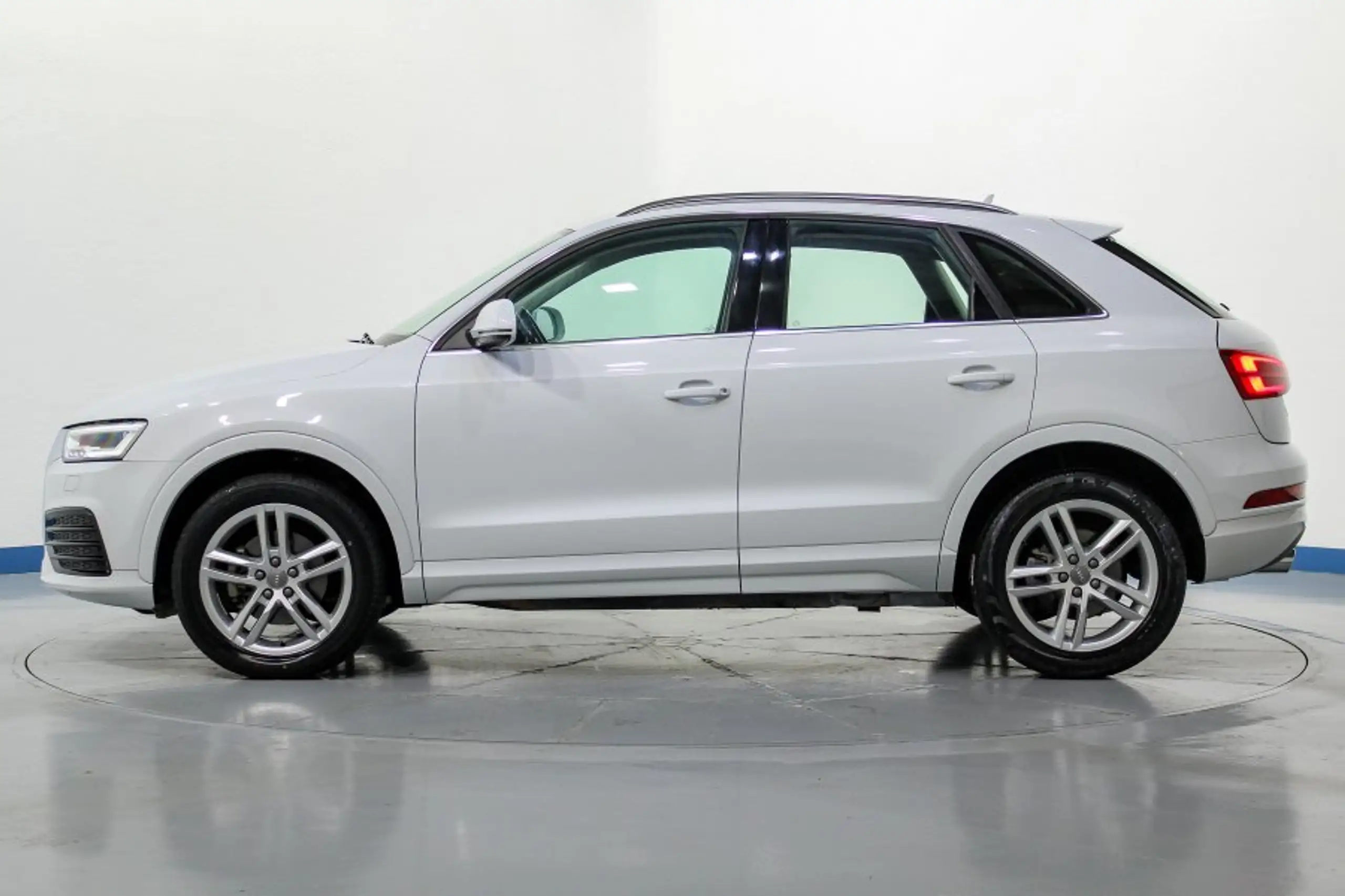 Audi - Q3