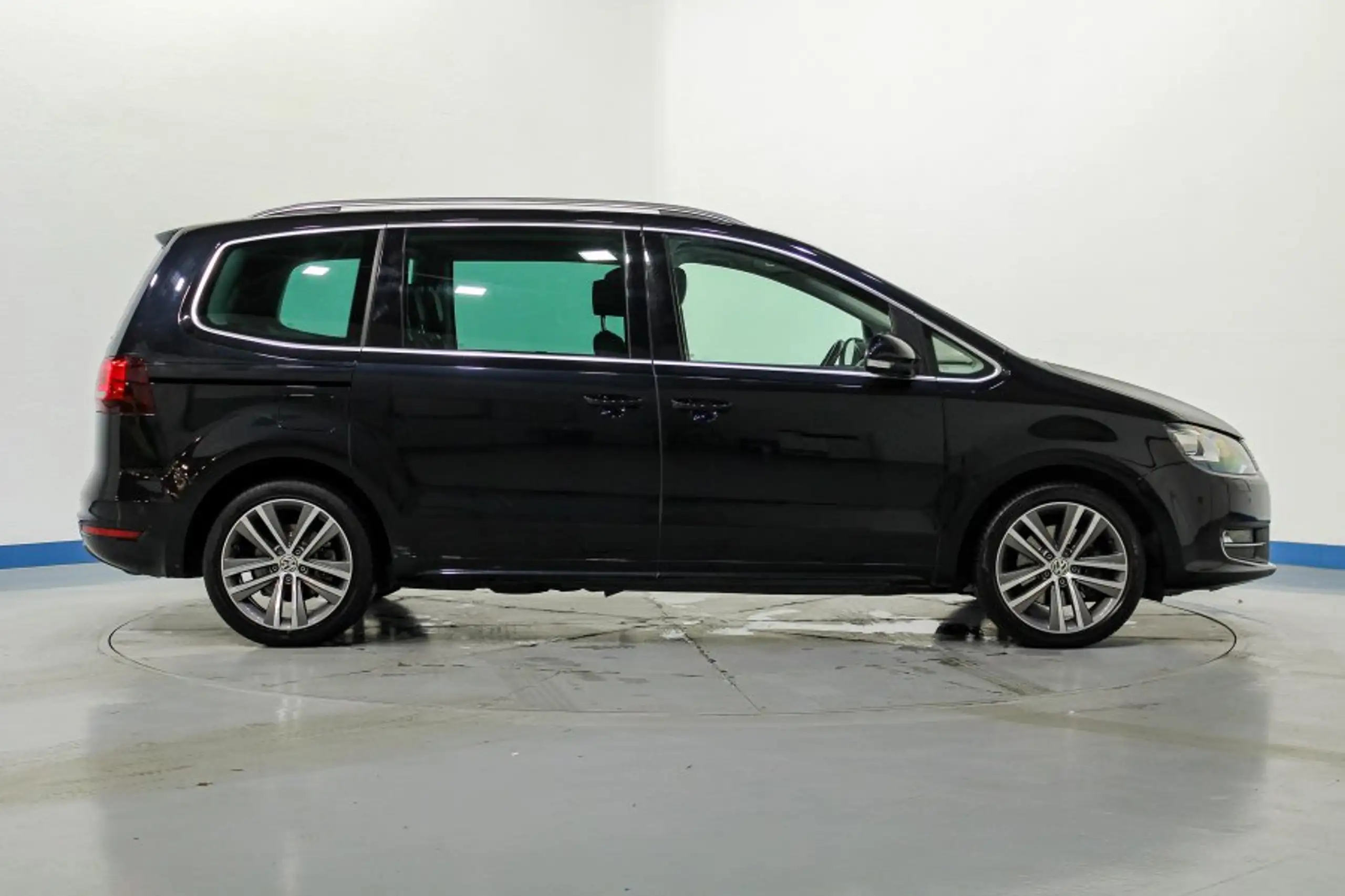 Volkswagen - Sharan