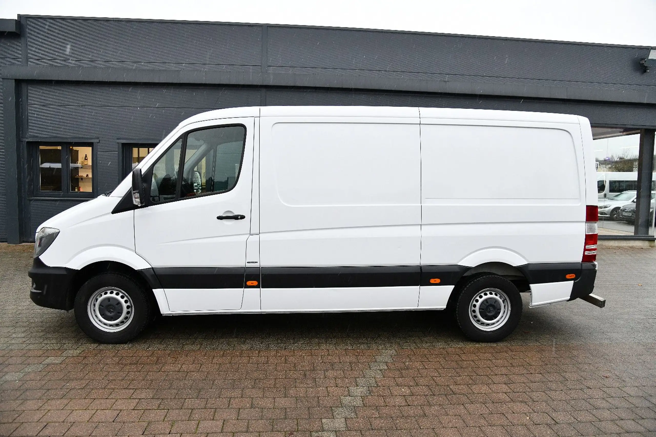 Mercedes-Benz - Sprinter