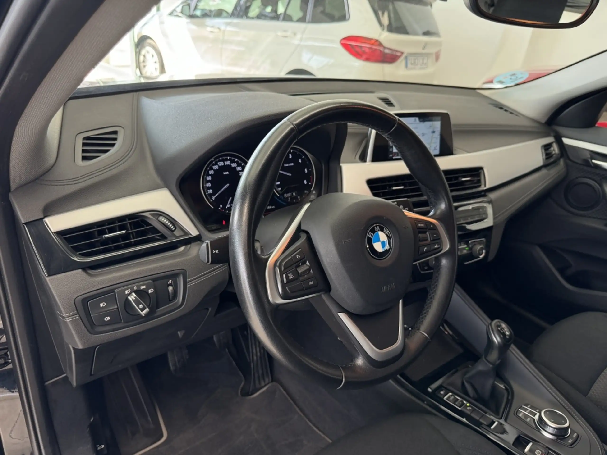 BMW - X2