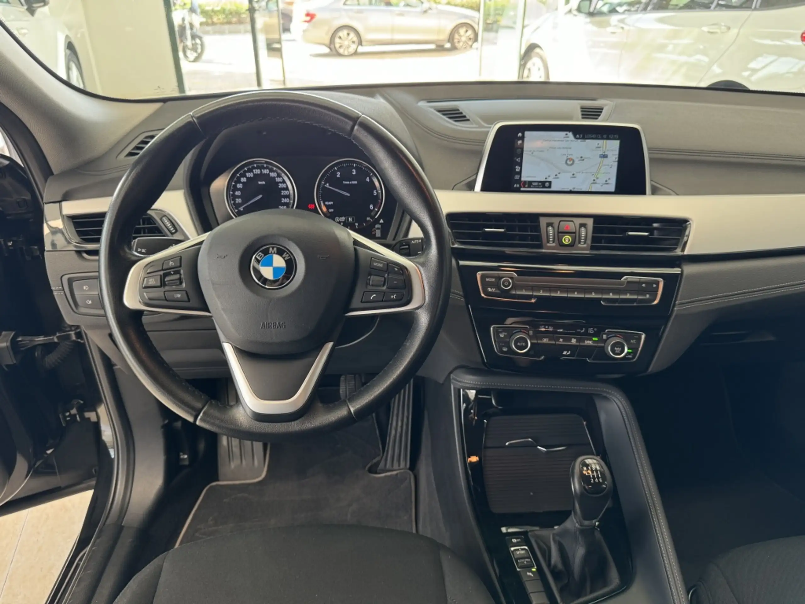 BMW - X2