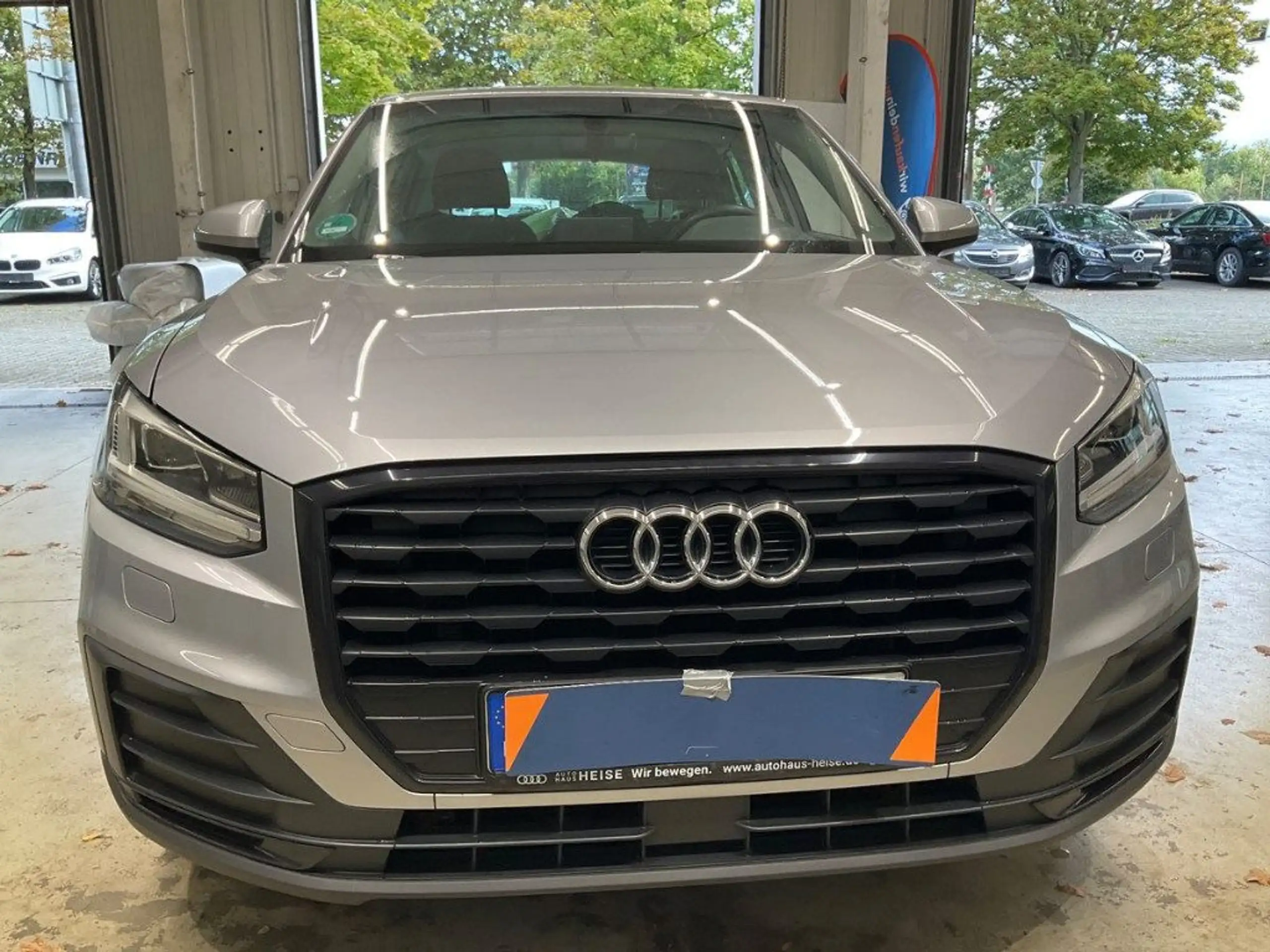 Audi - Q2