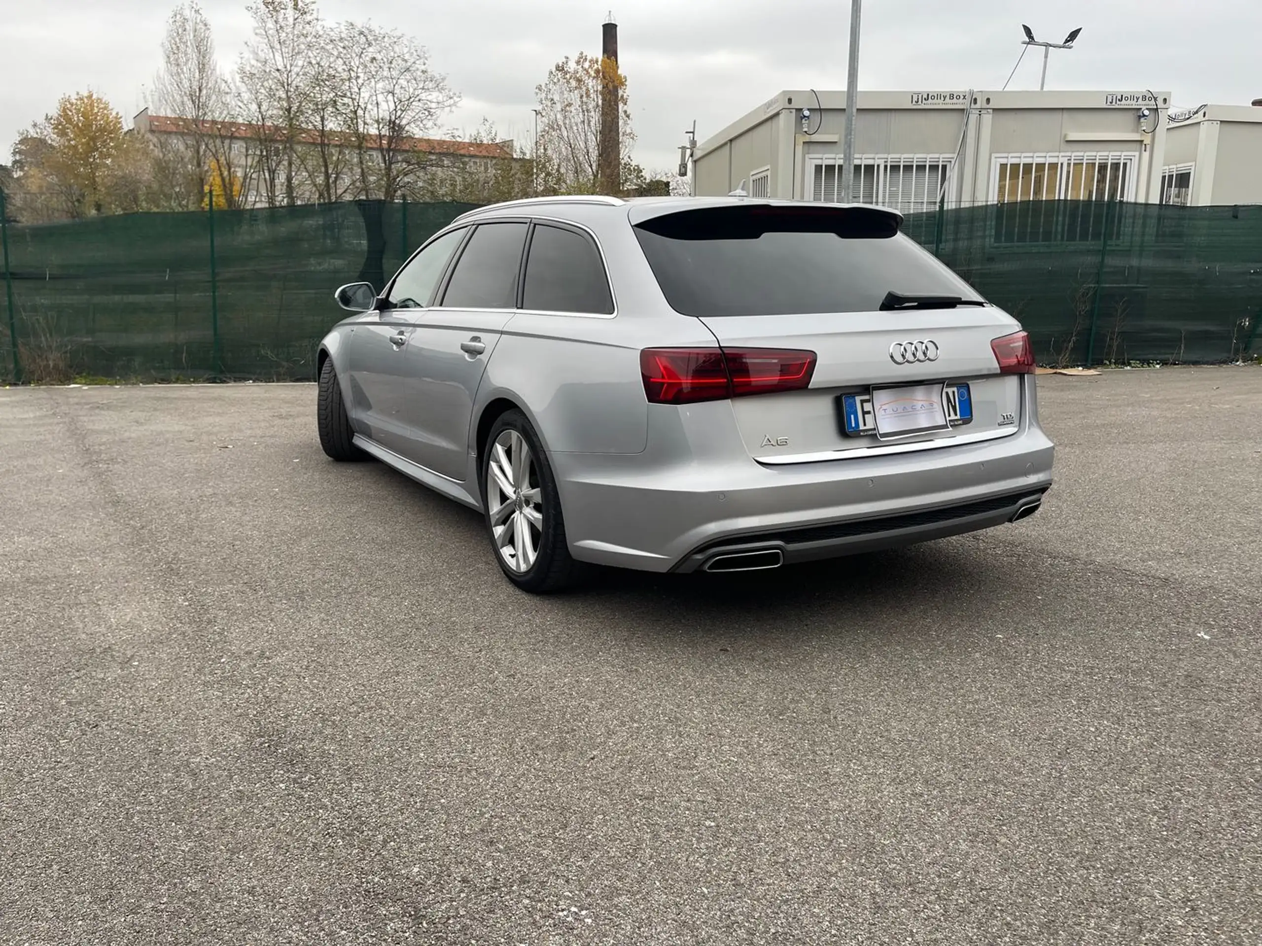 Audi - A6