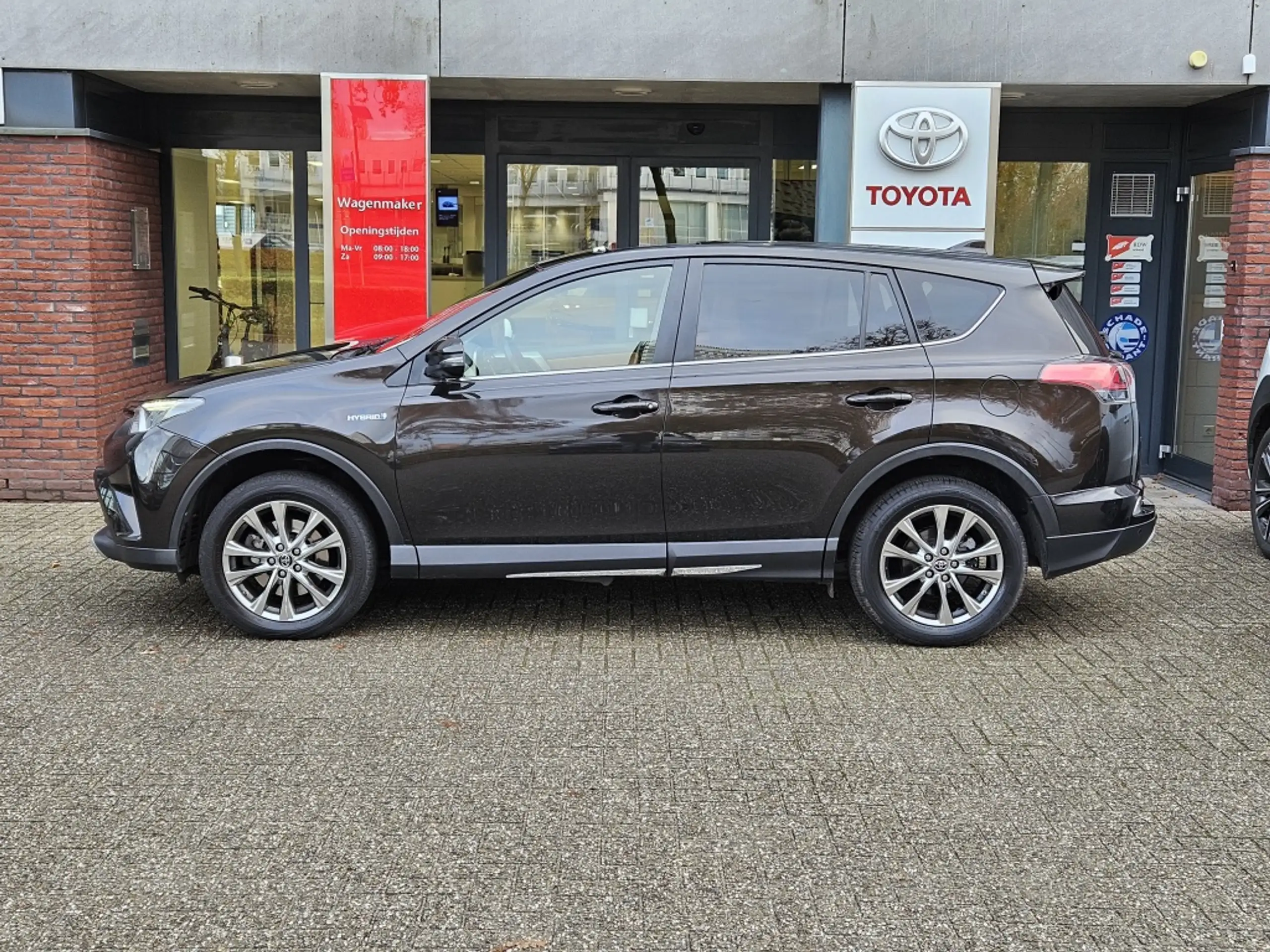 Toyota - RAV 4