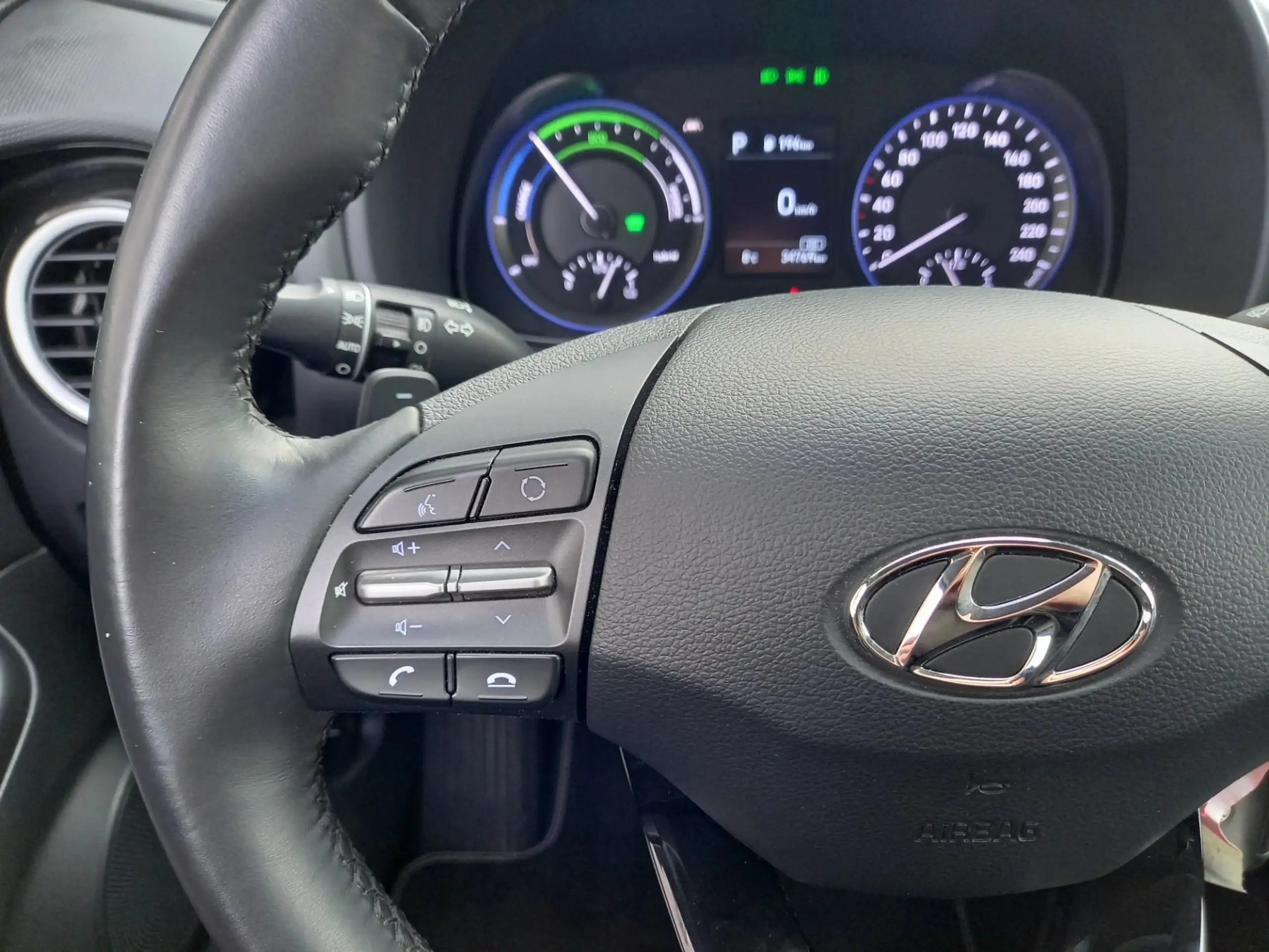 Hyundai - KONA