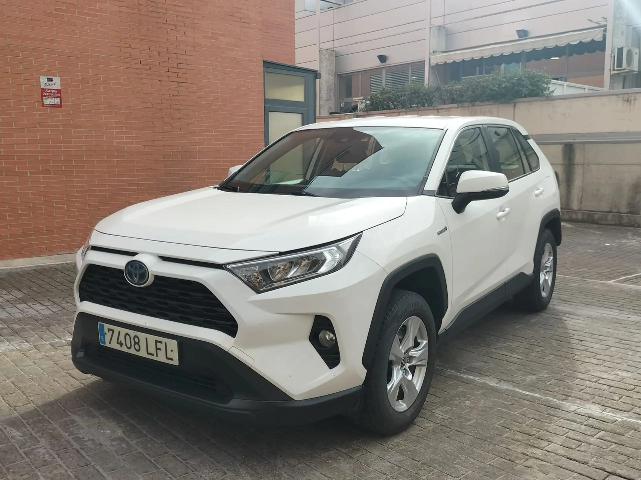 Toyota - RAV 4