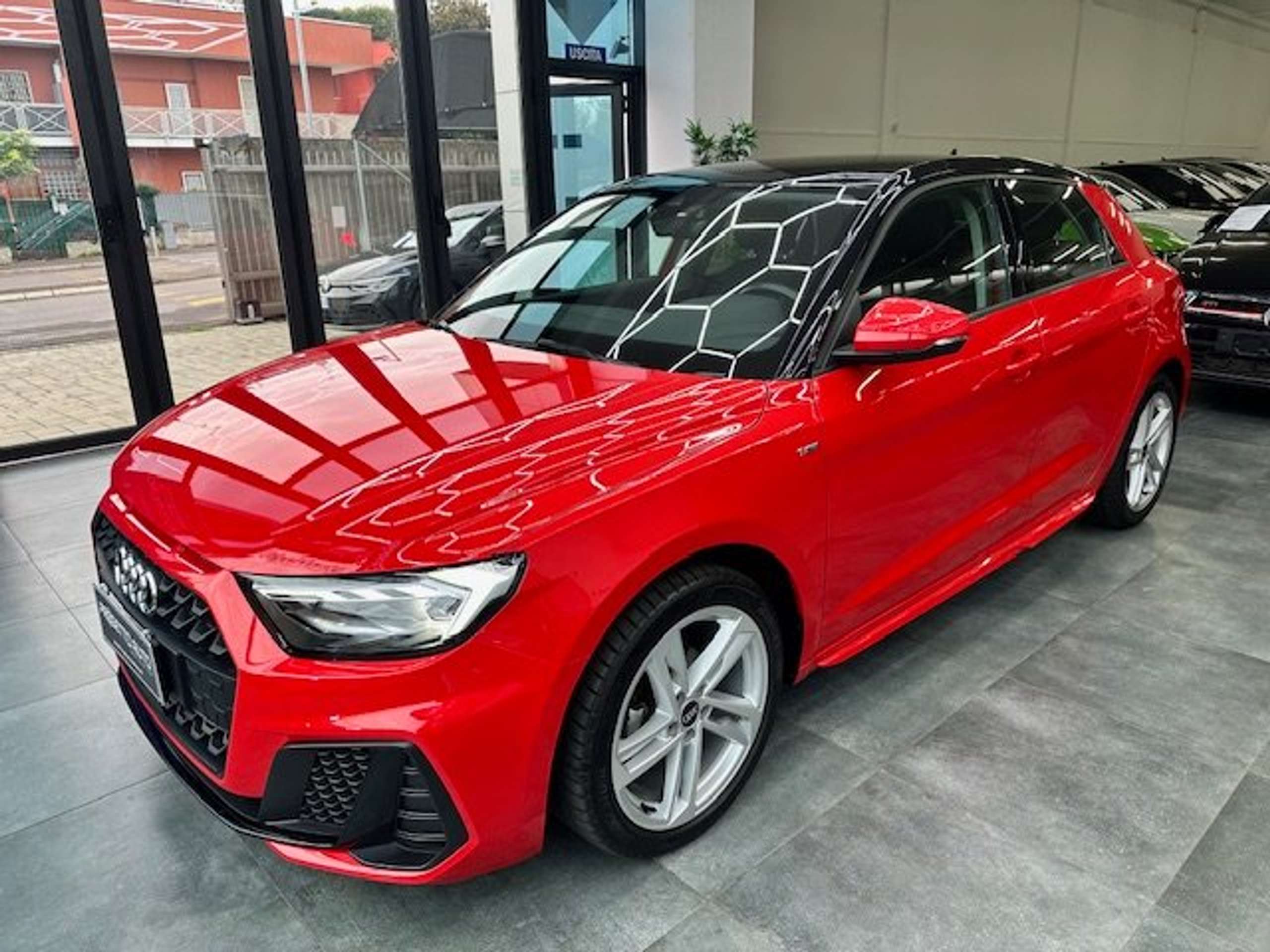 Audi - A1