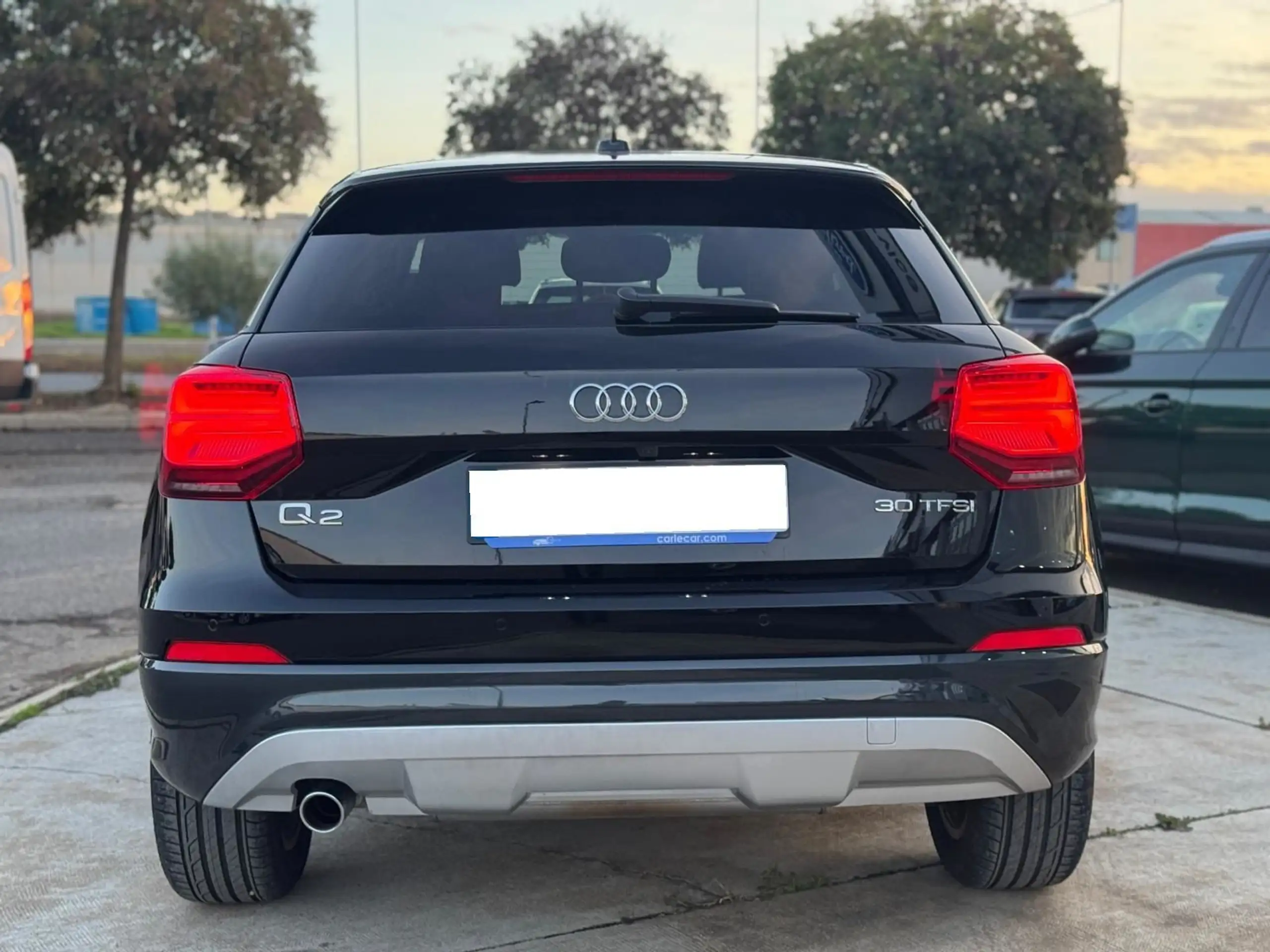 Audi - Q2