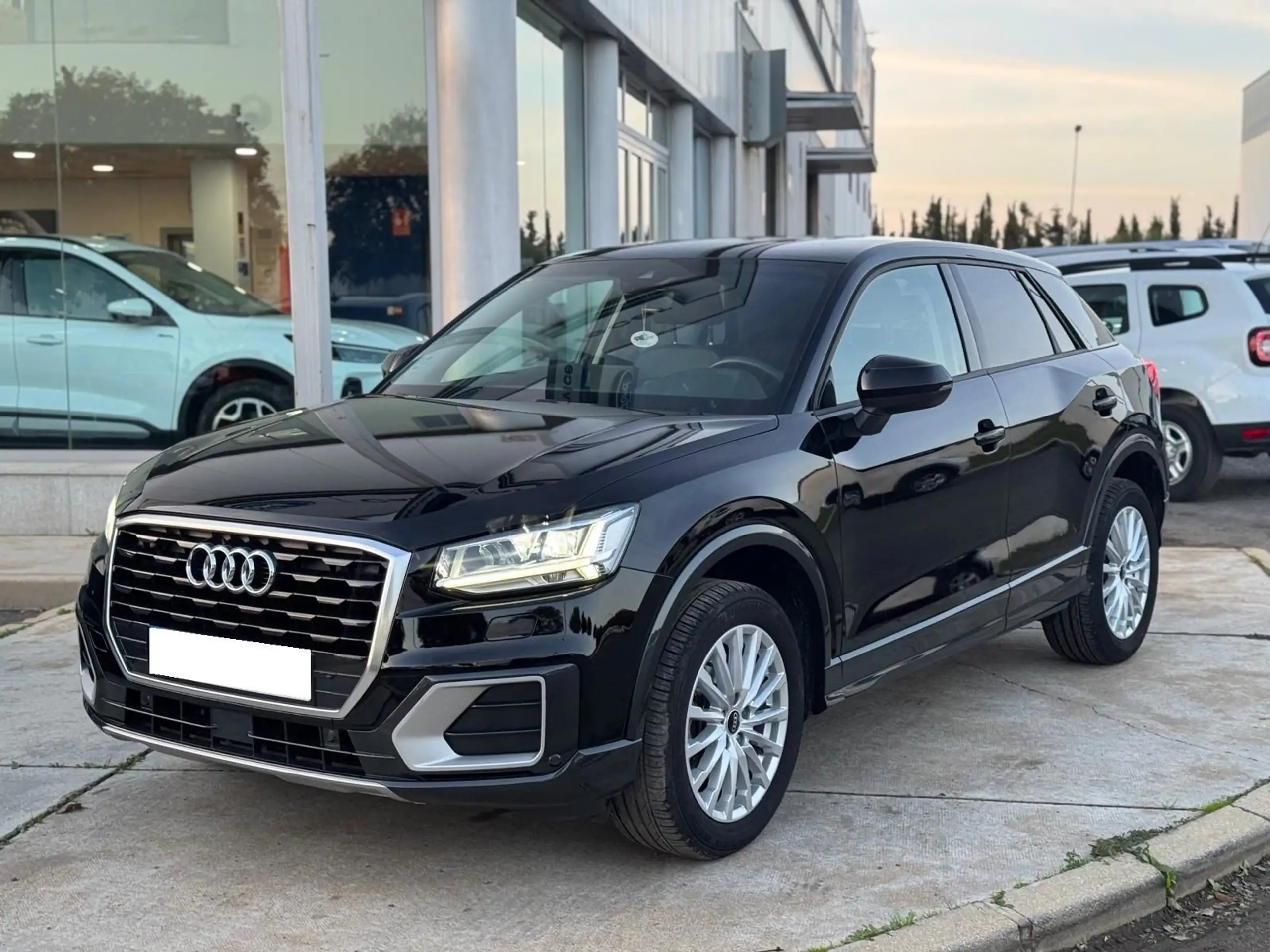 Audi - Q2