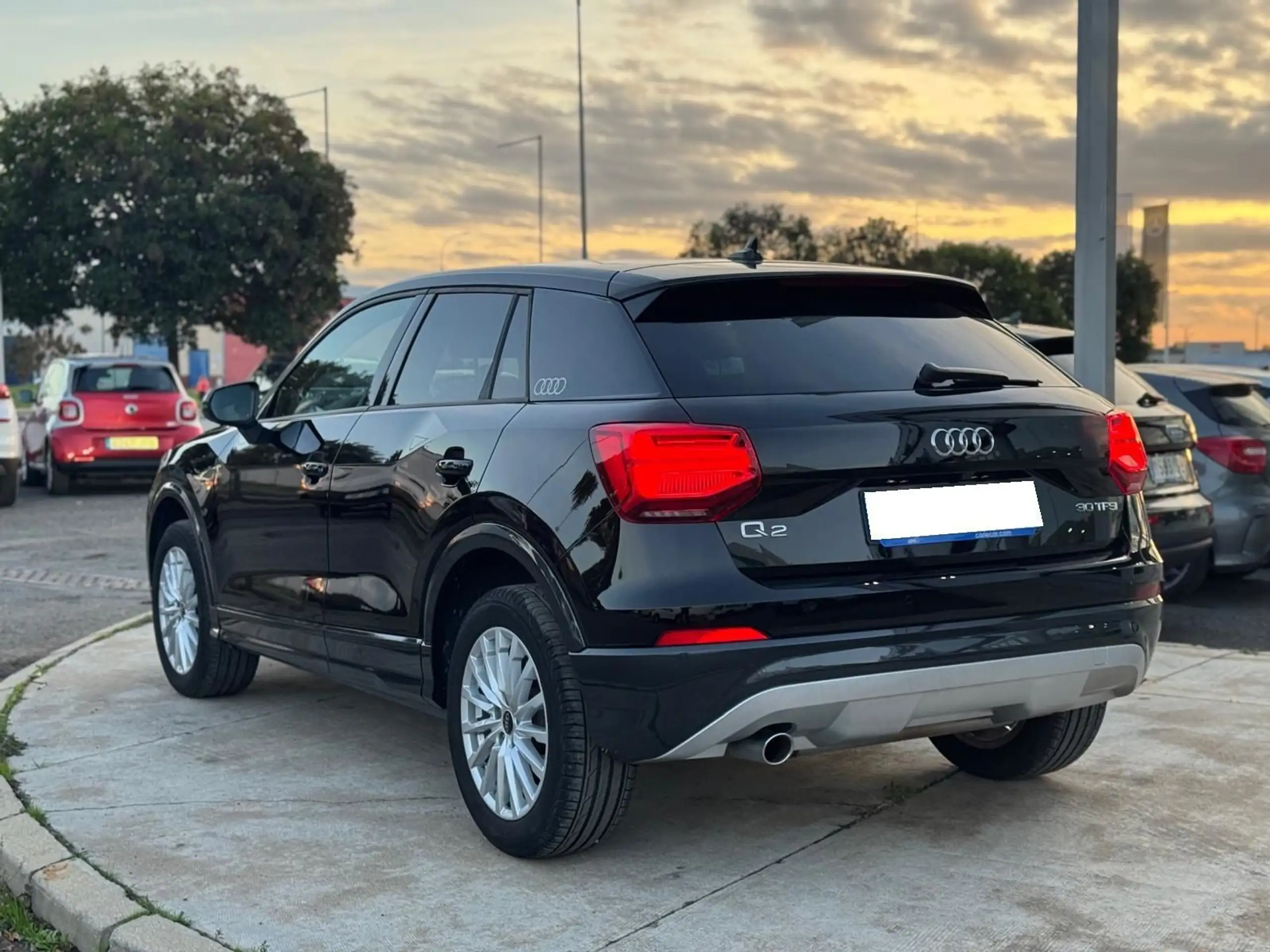 Audi - Q2