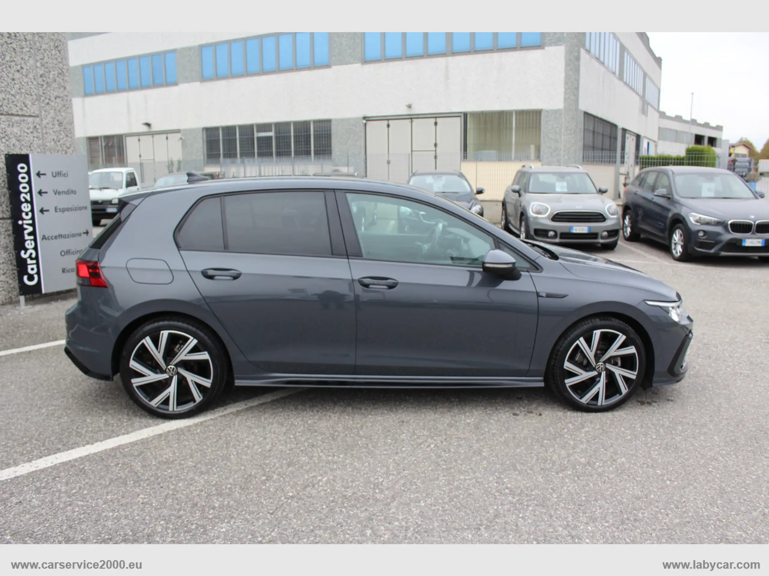 Volkswagen - Golf