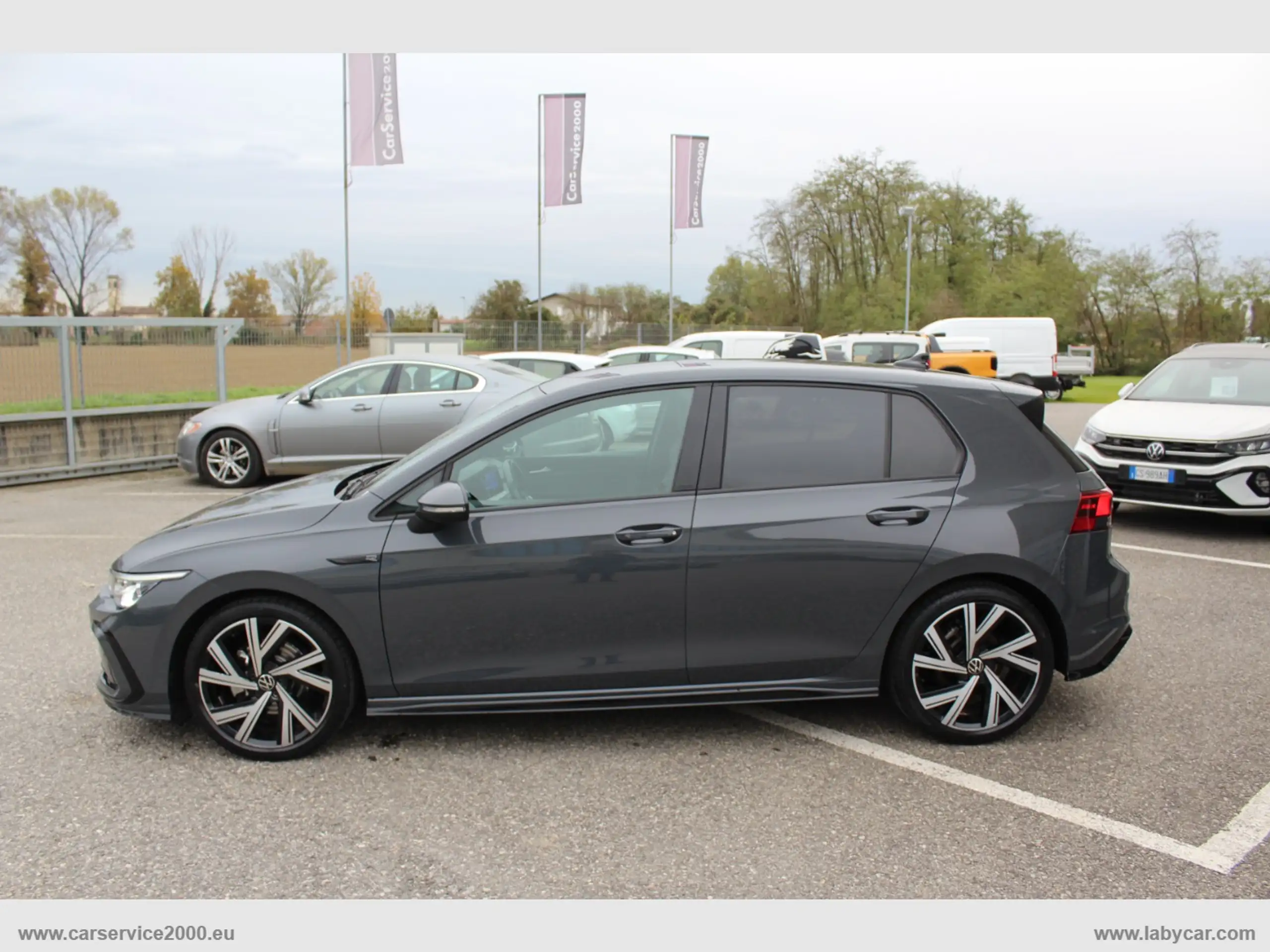 Volkswagen - Golf