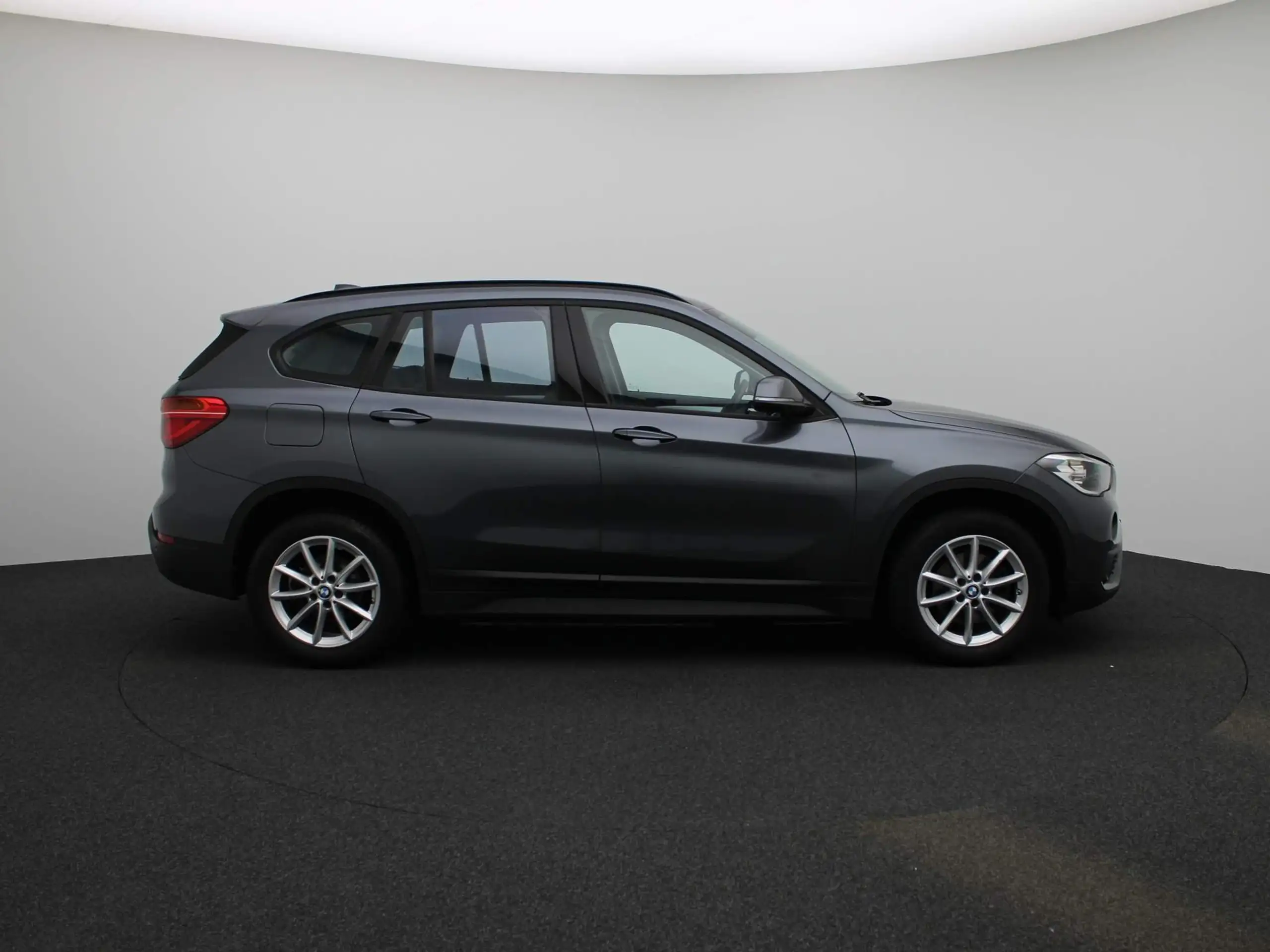 BMW - X1