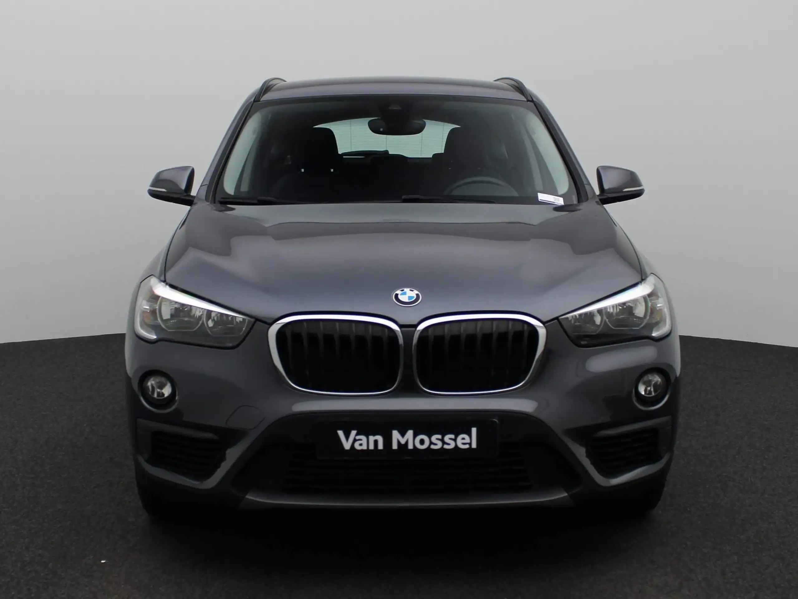 BMW - X1