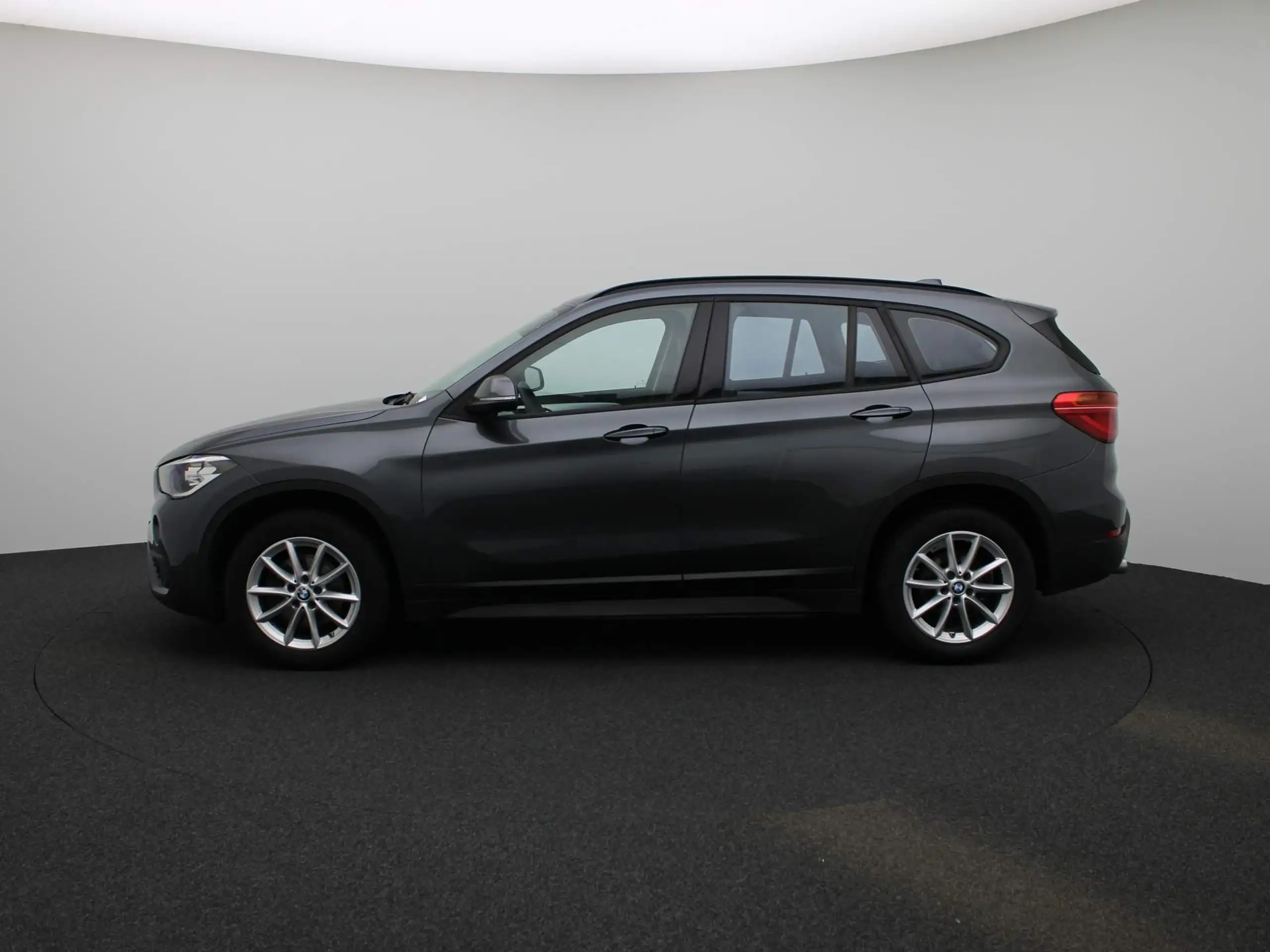 BMW - X1