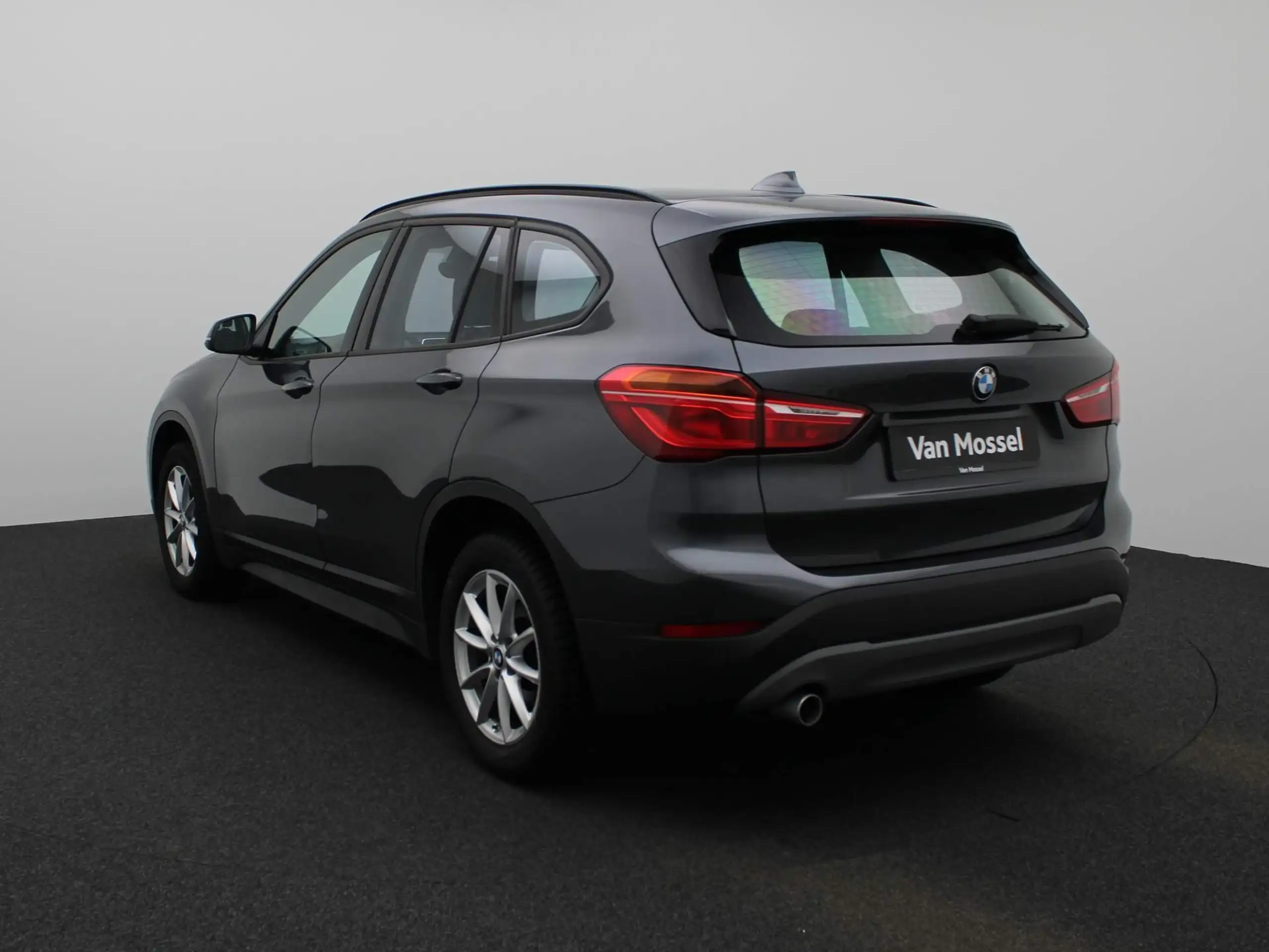 BMW - X1