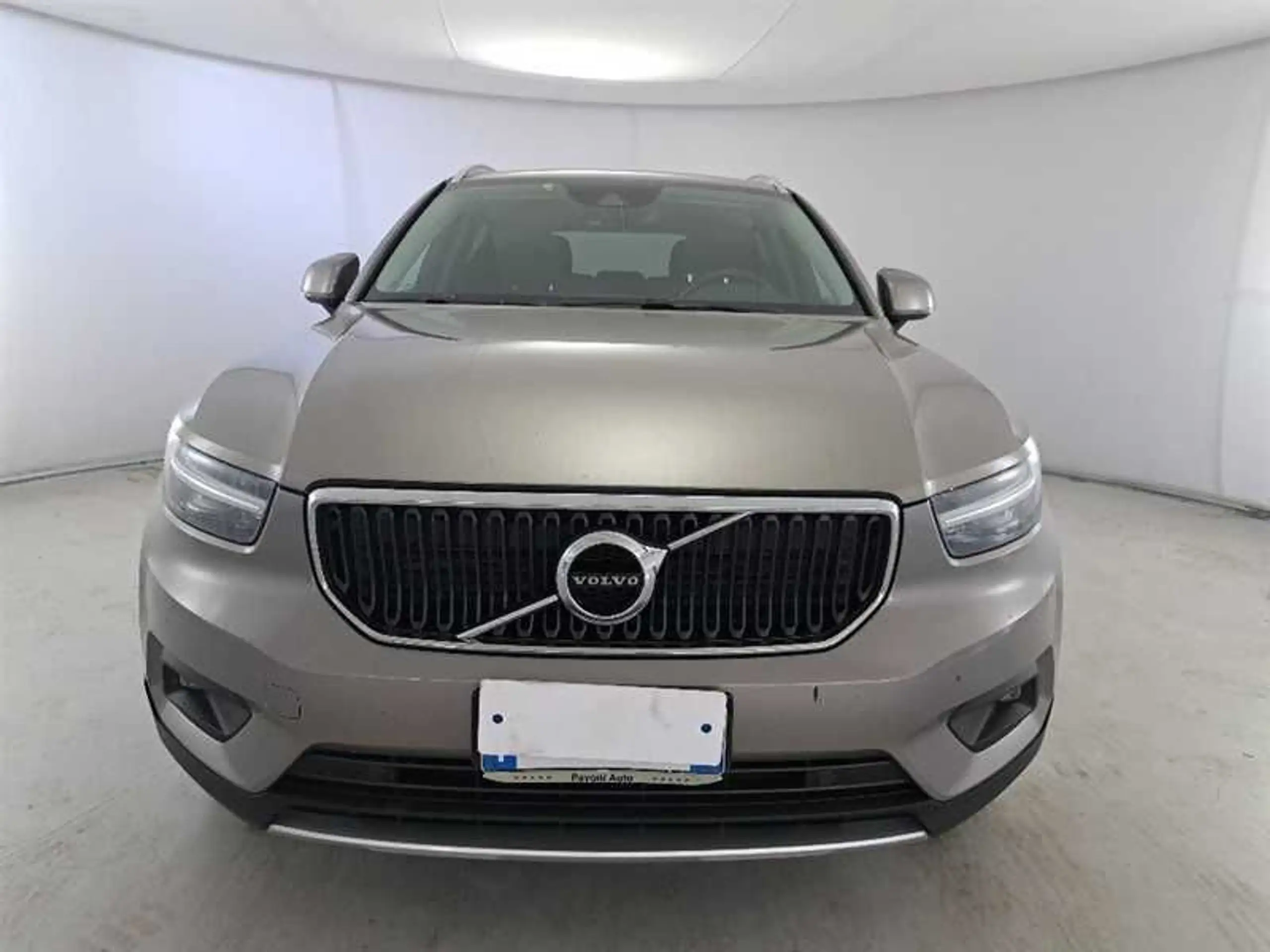 Volvo - XC40