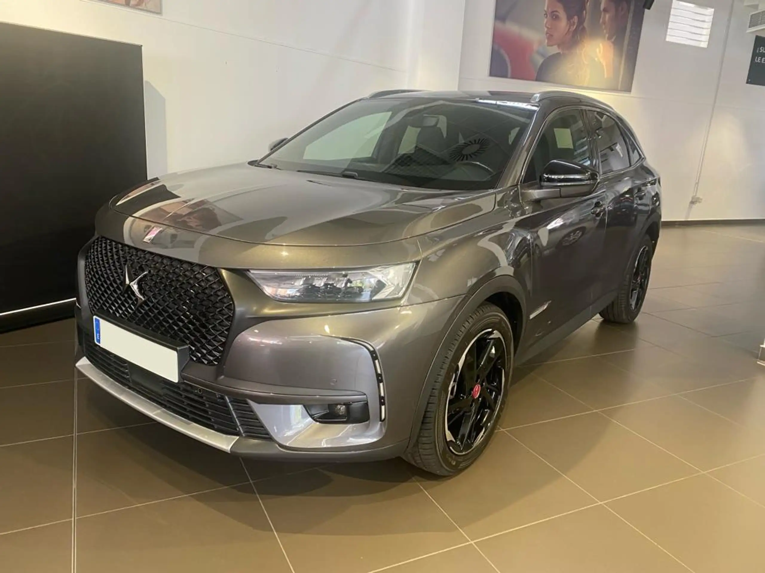 DS Automobiles - DS 7 Crossback