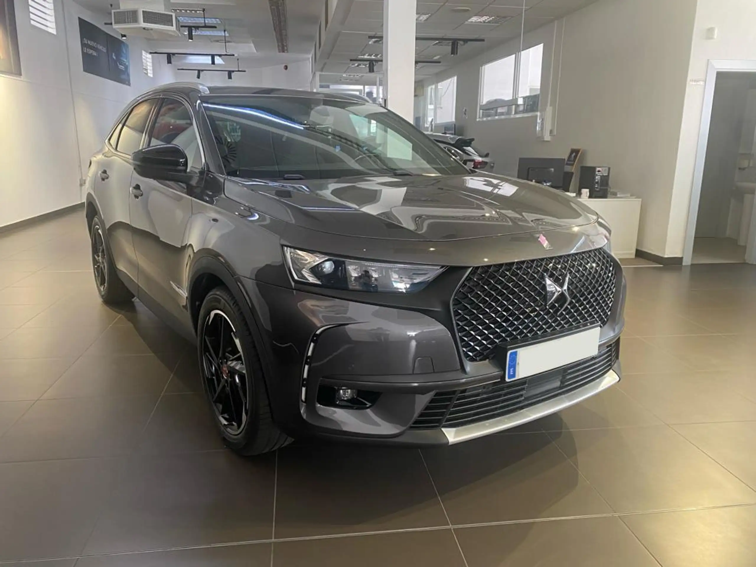 DS Automobiles - DS 7 Crossback