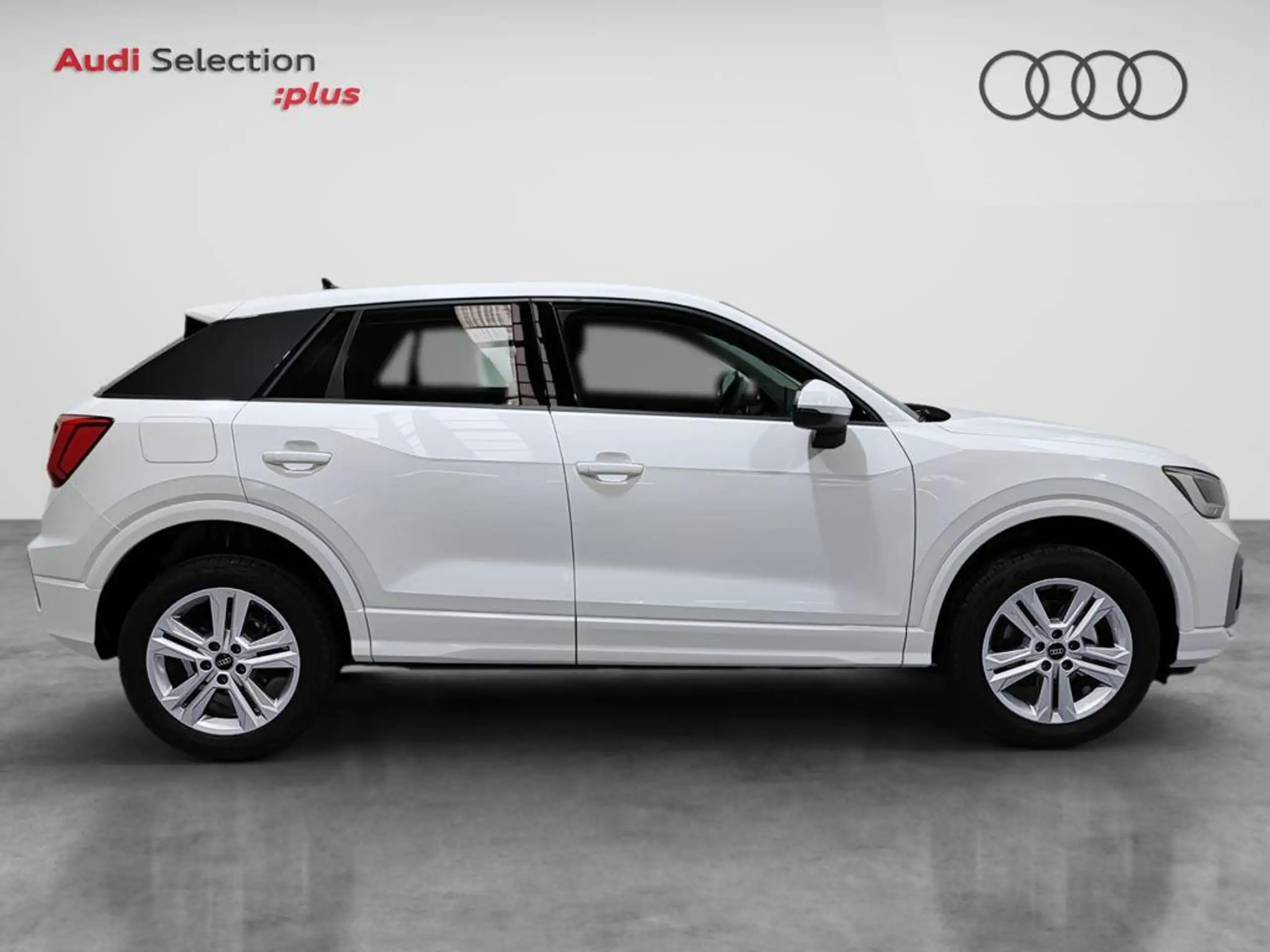 Audi - Q2