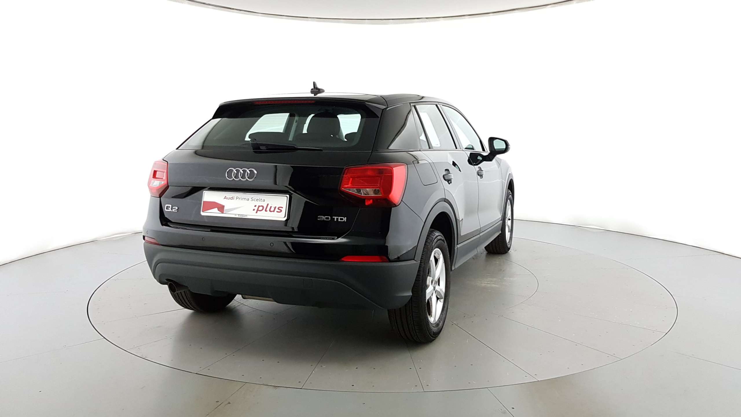 Audi - Q2