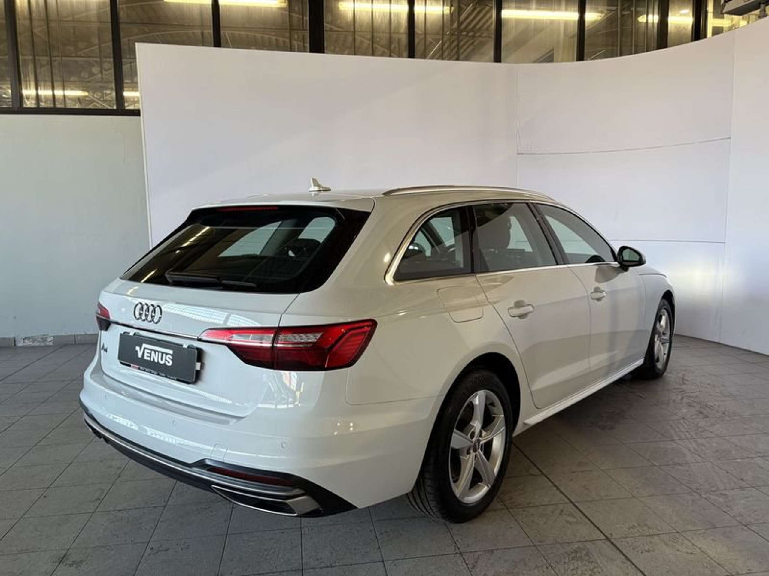 Audi - A4