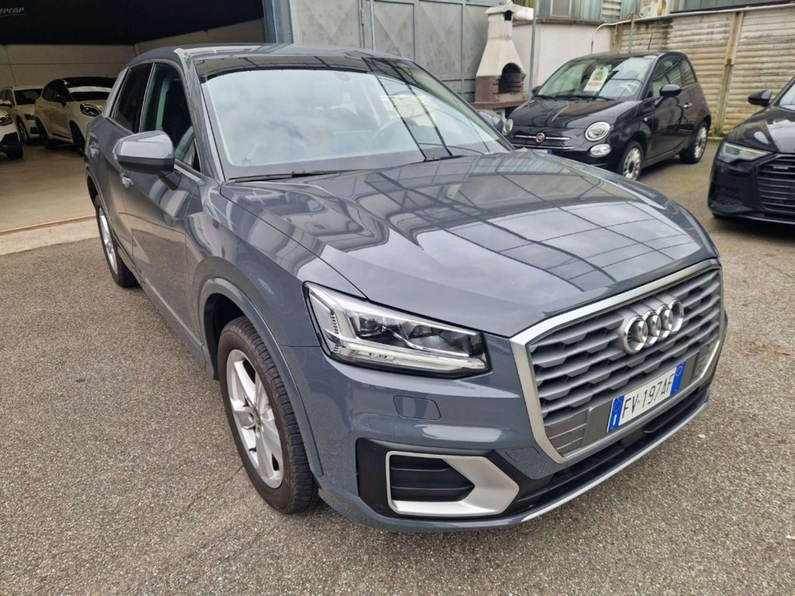 Audi - Q2