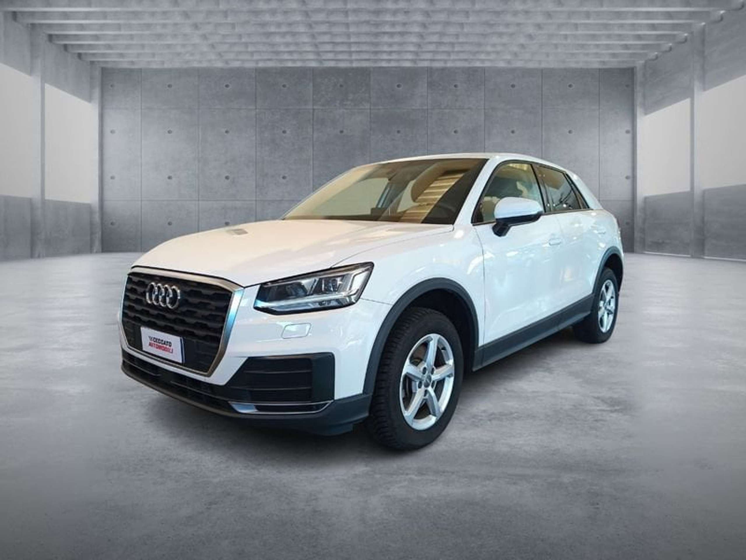 Audi - Q2