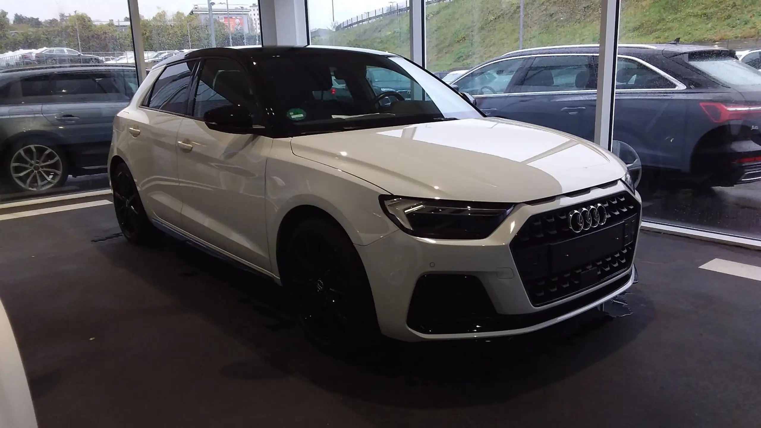 Audi - A1