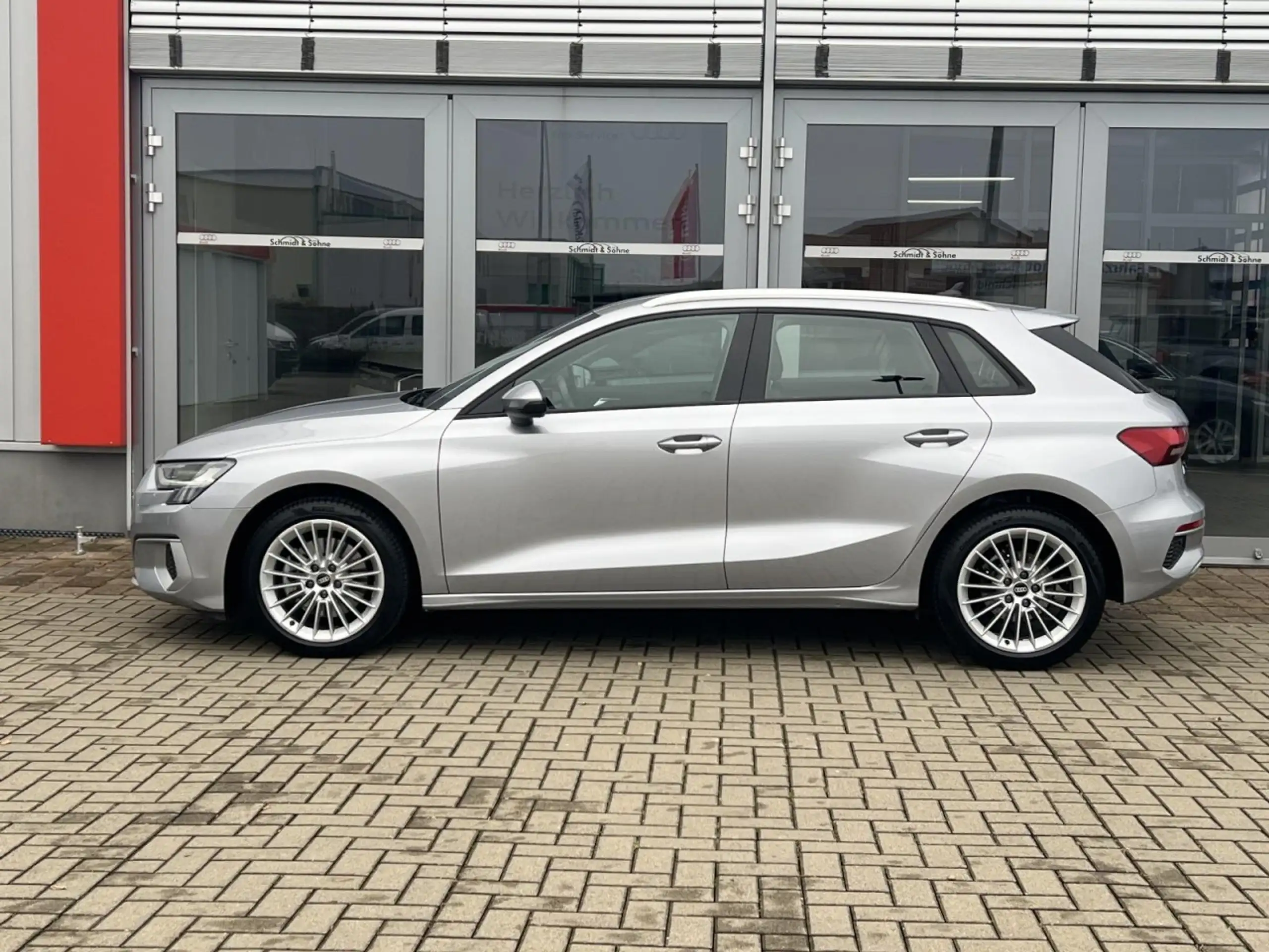 Audi - A3