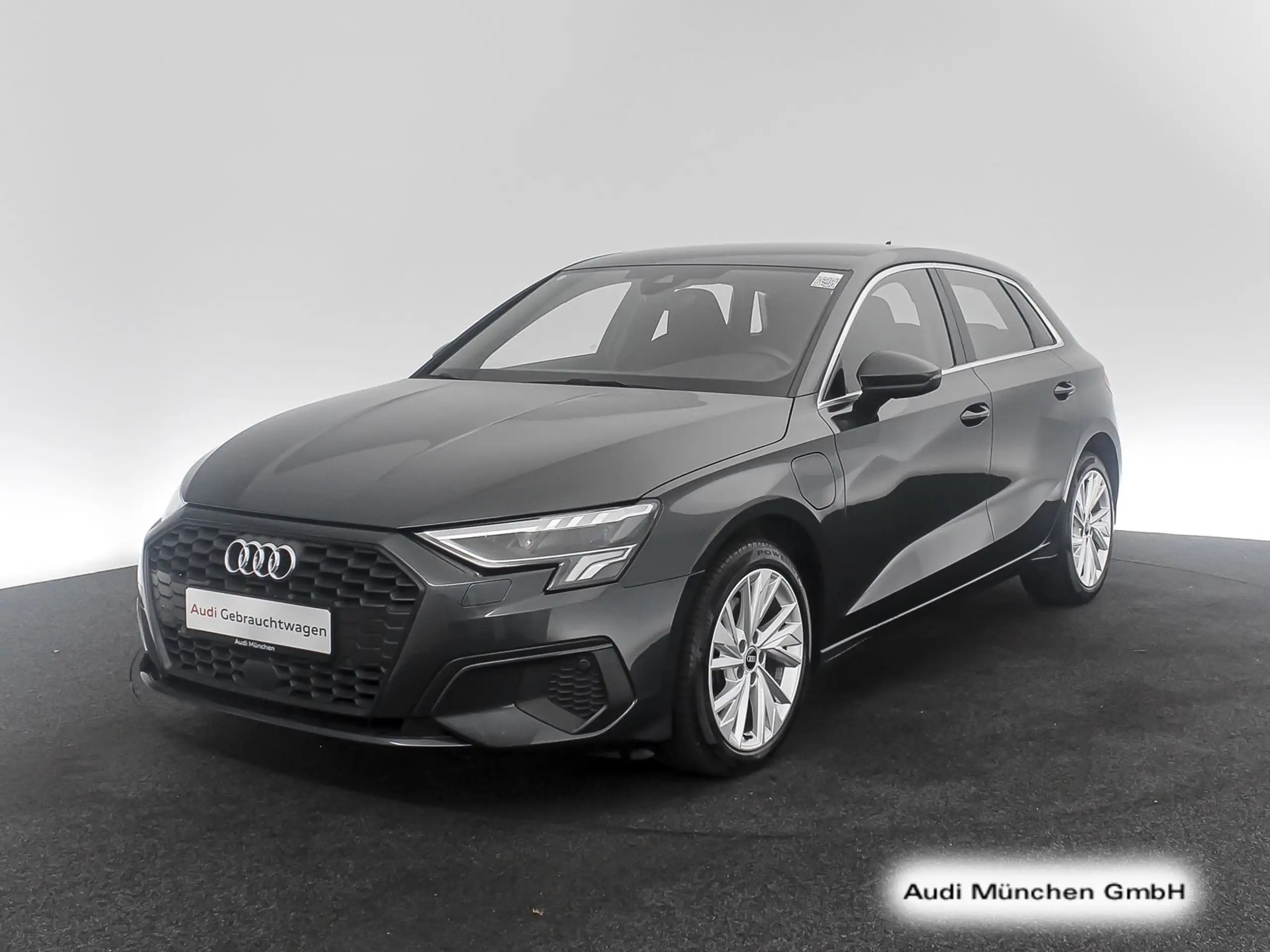 Audi - A3