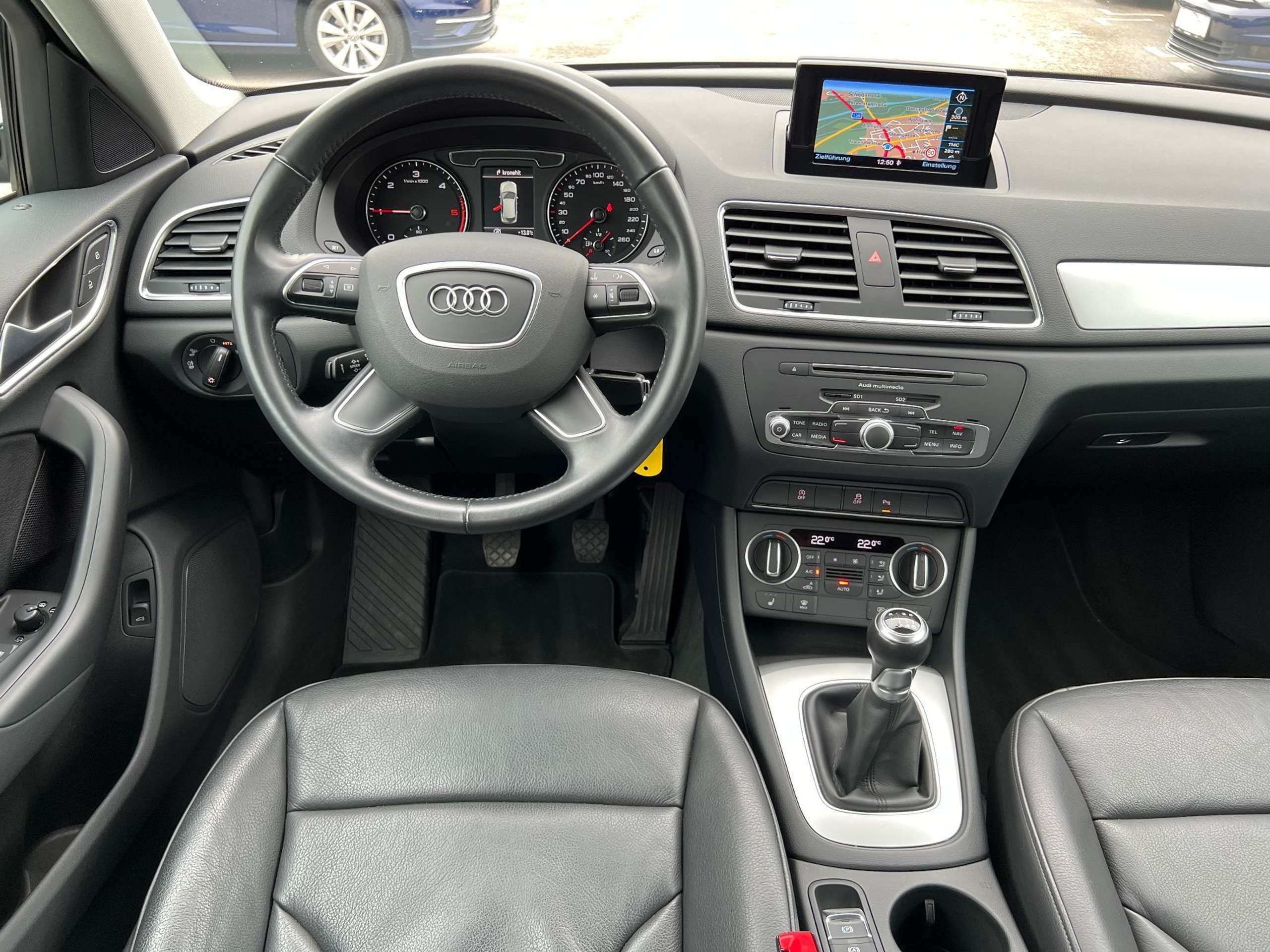 Audi - Q3