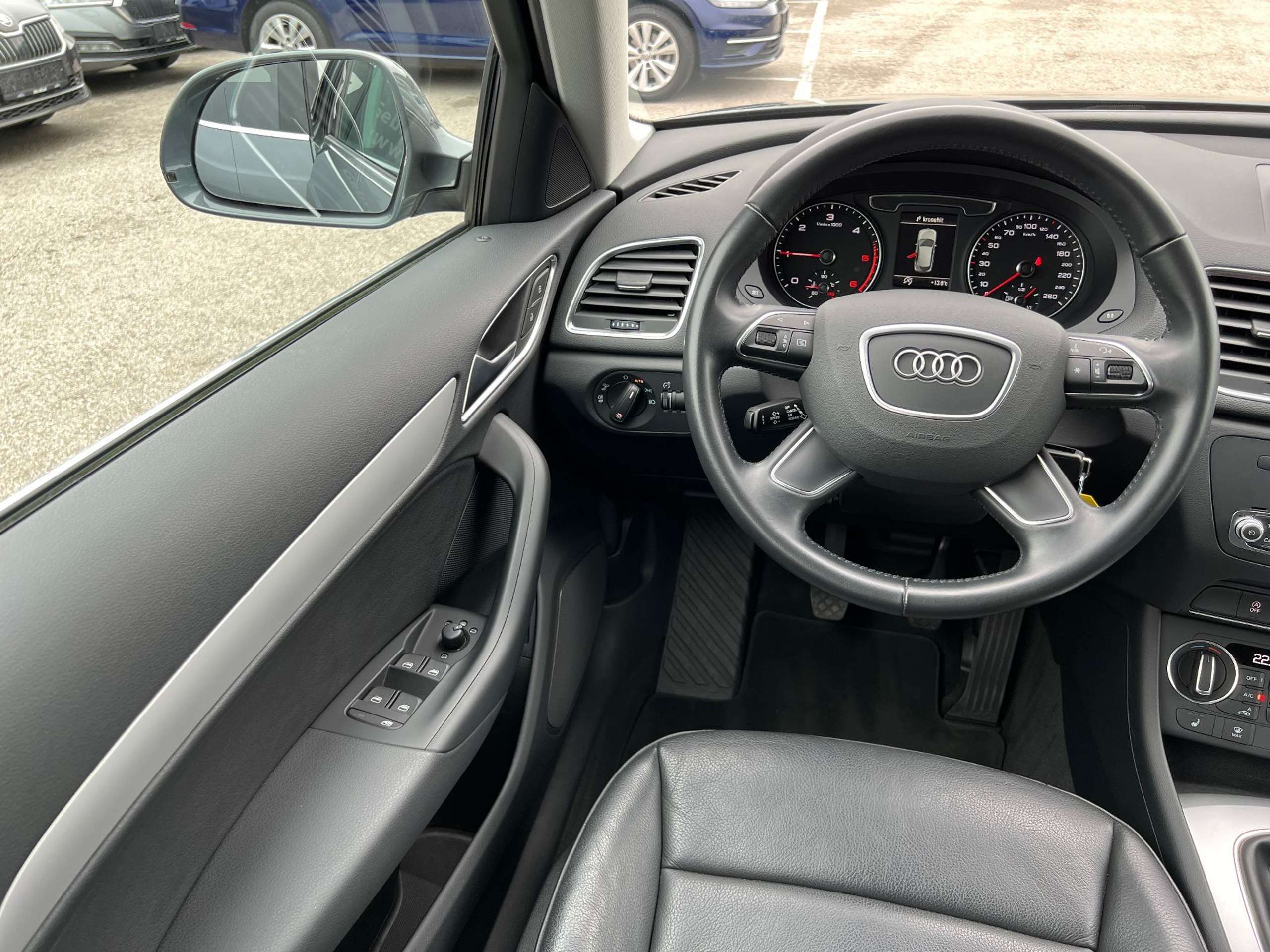 Audi - Q3