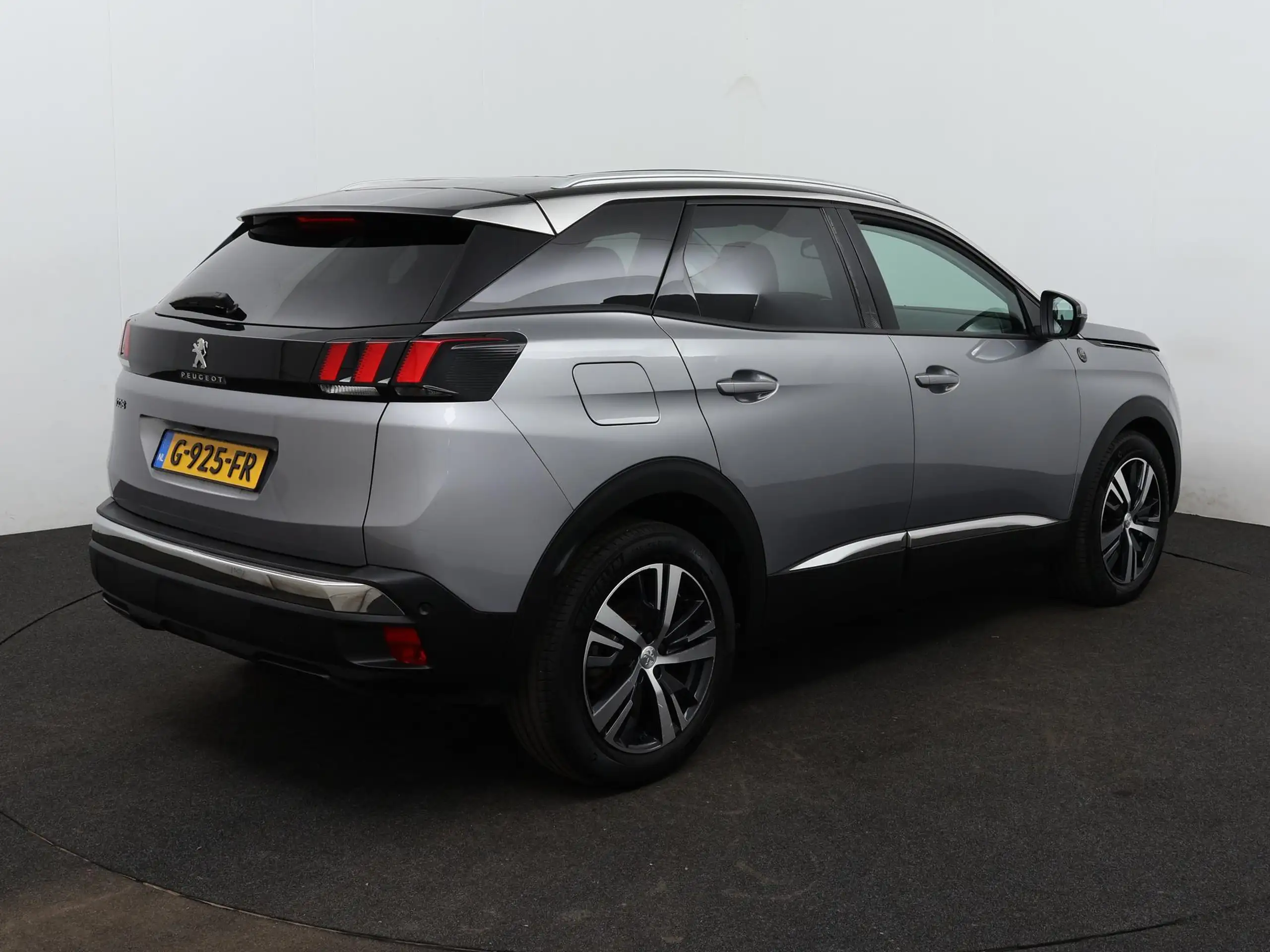 Peugeot - 3008