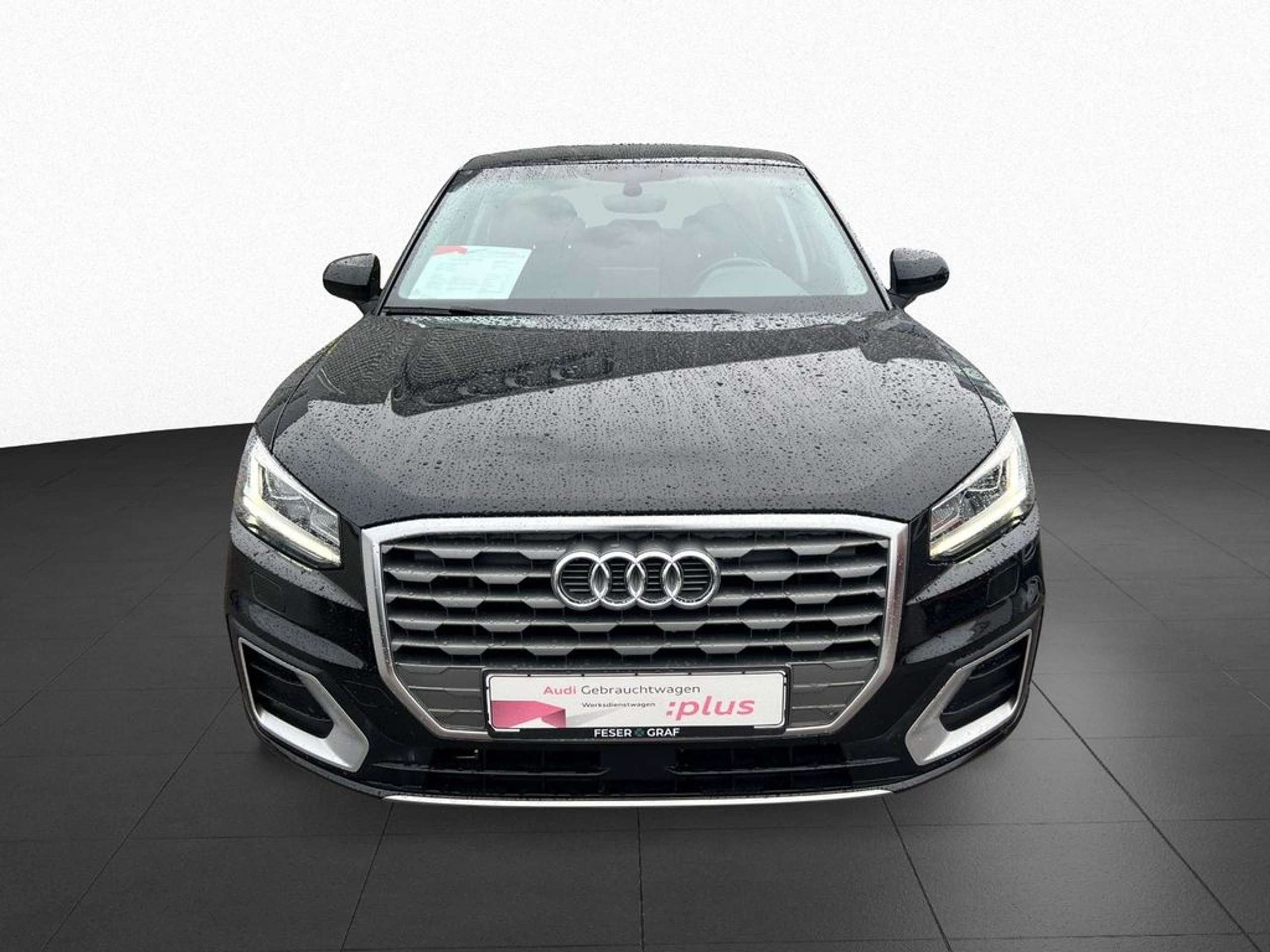 Audi - Q2