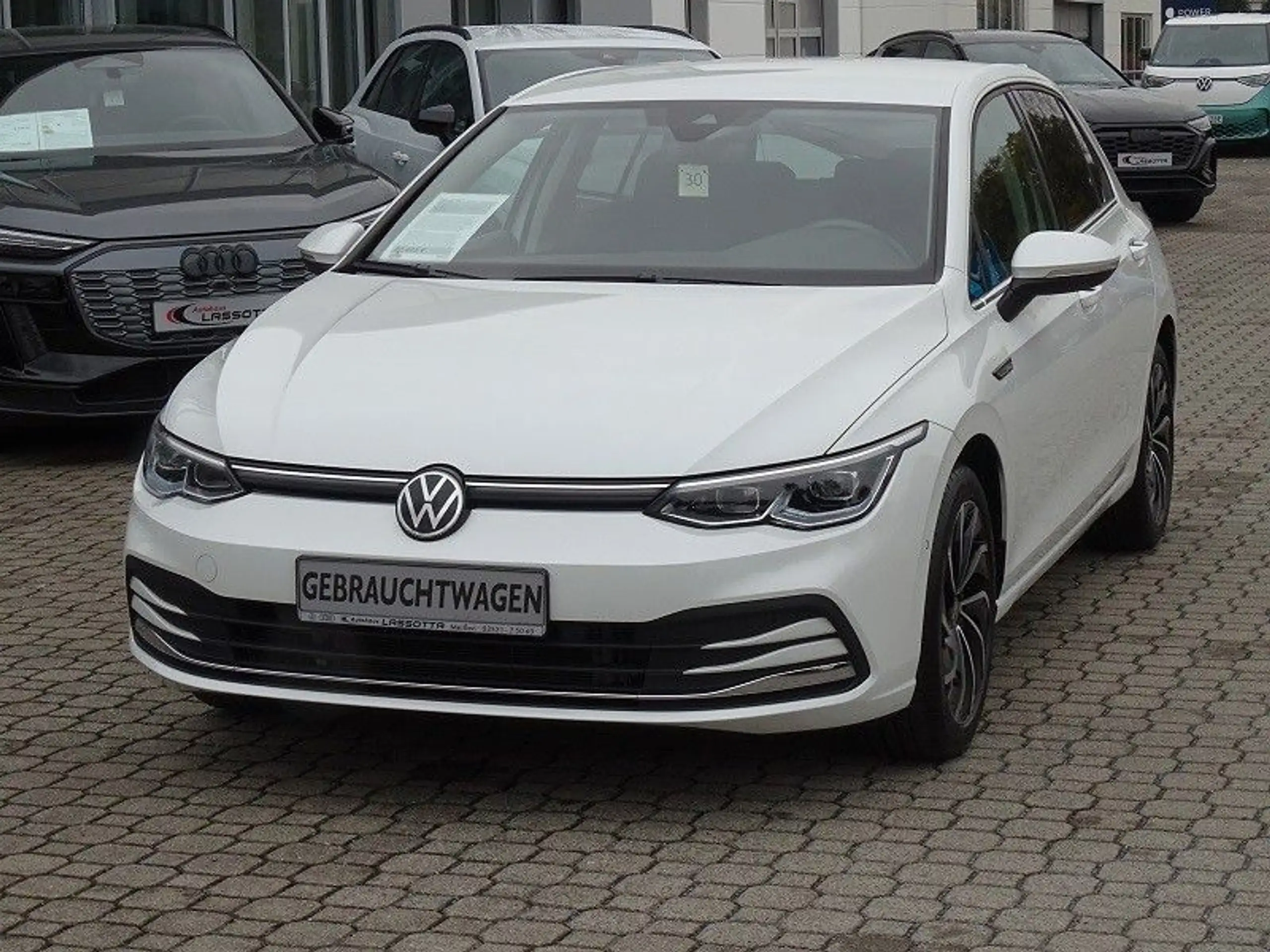 Volkswagen - Golf