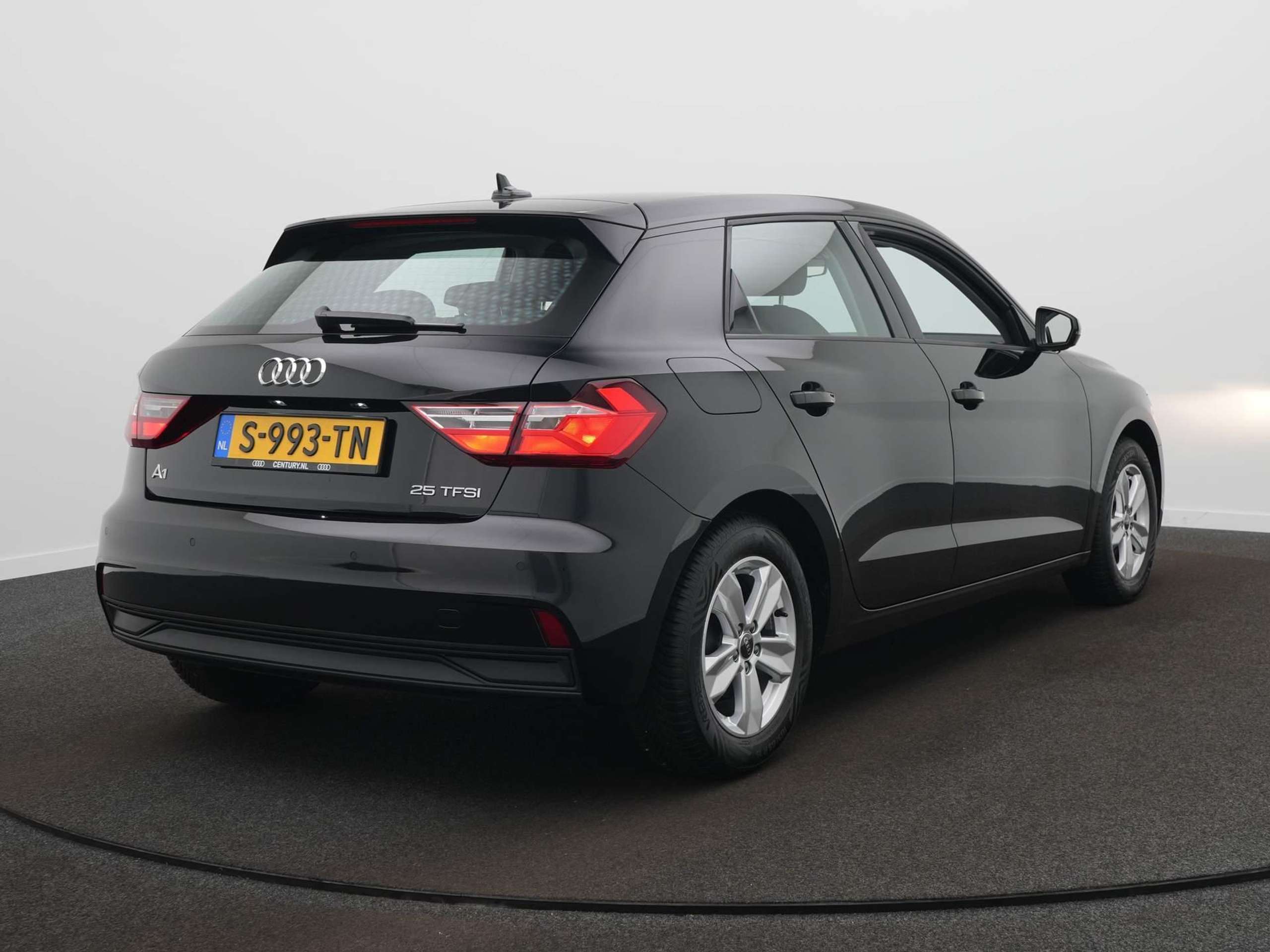 Audi - A1