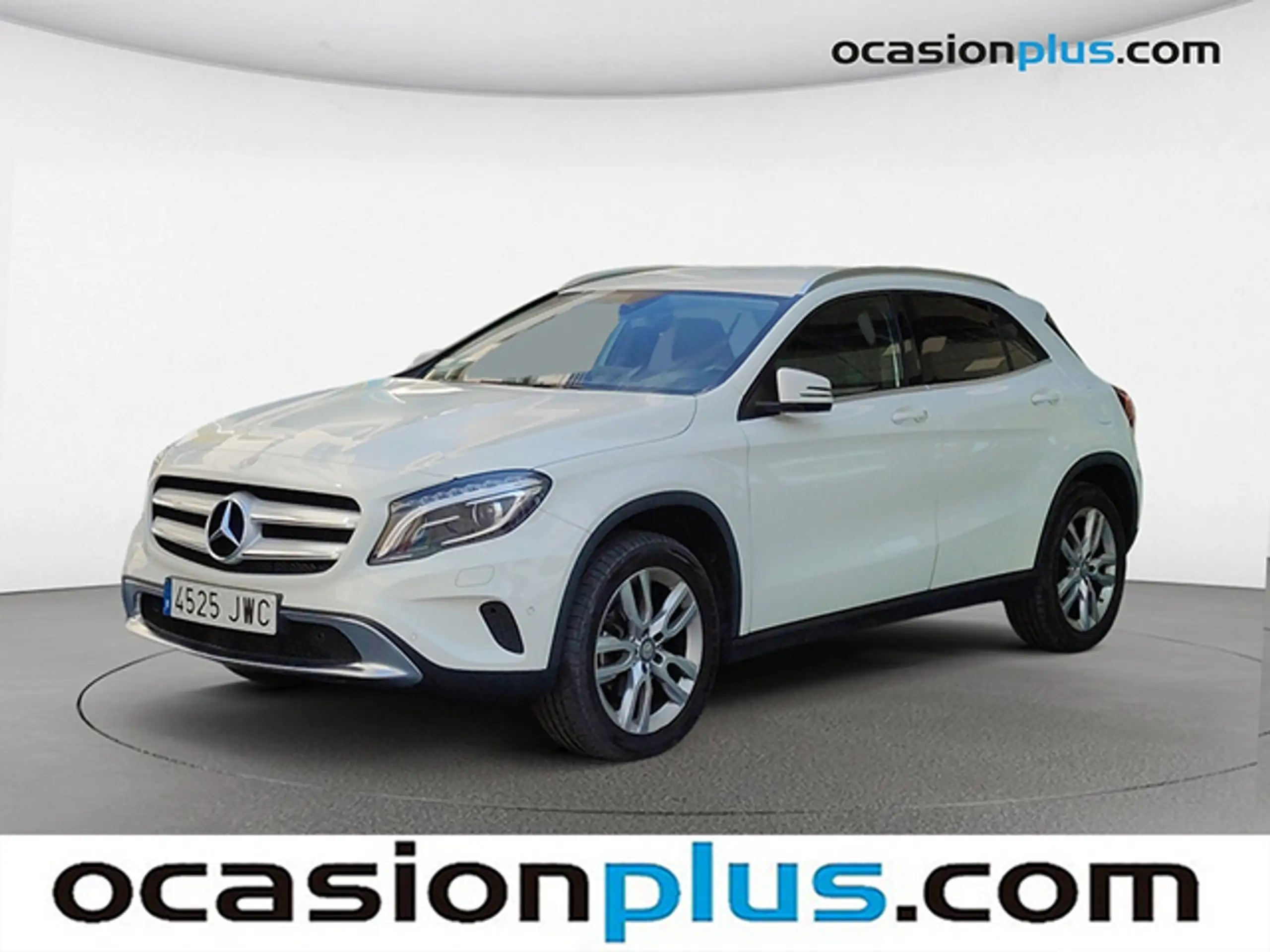 Mercedes-Benz - GLA 220