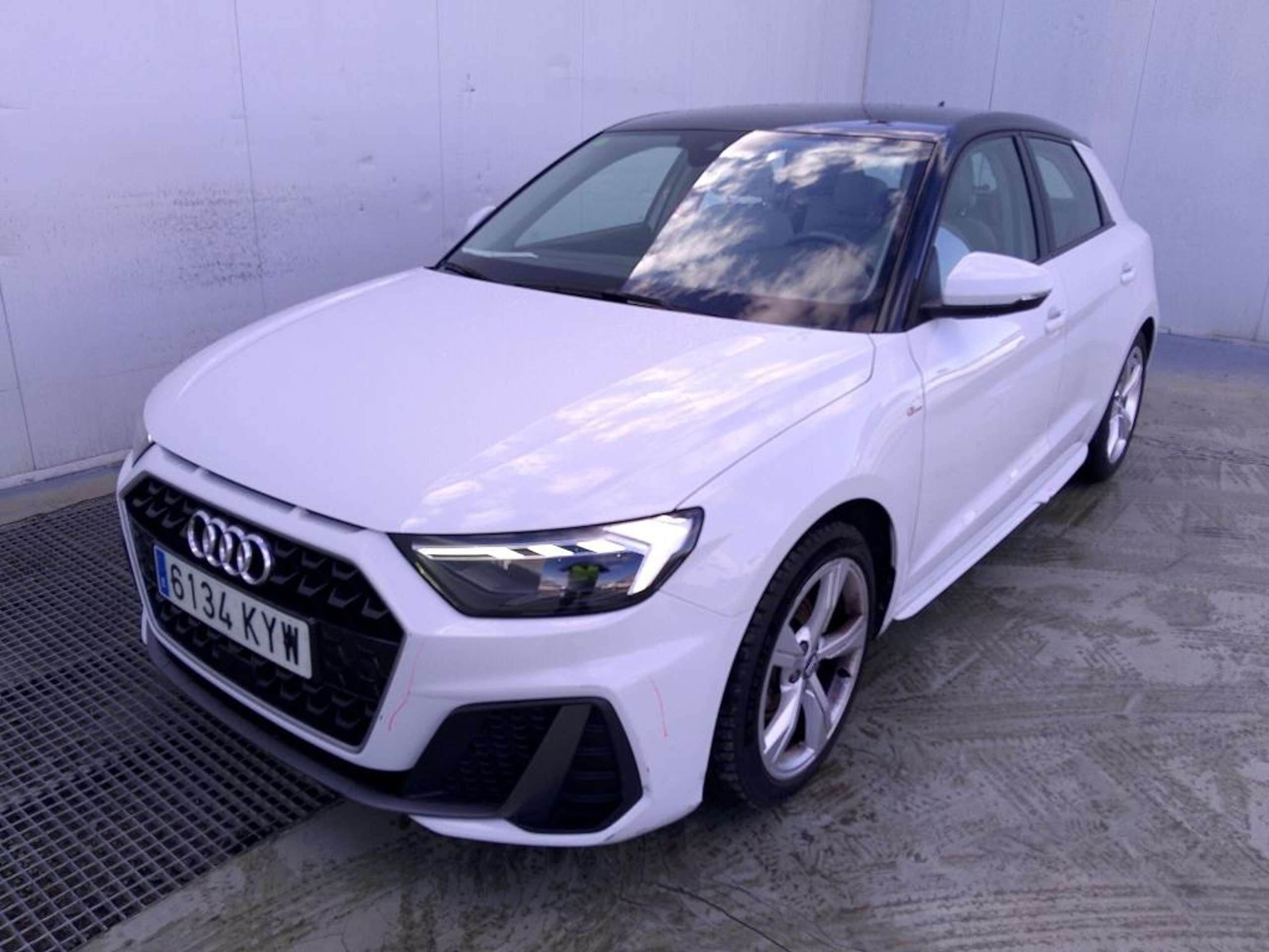 Audi - A1